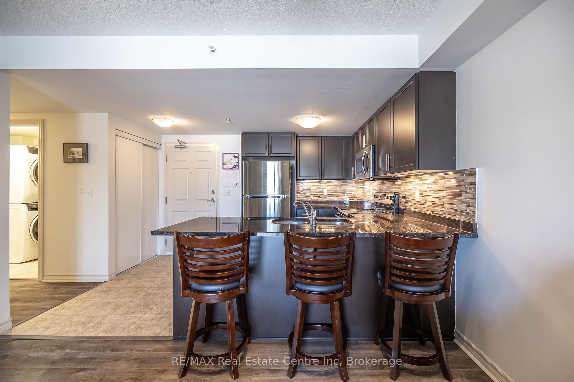 Photo 9 of Unit 111, 45 Kingsbury Square, Guelph, Pineridge/Westminster Woods — HOMEH