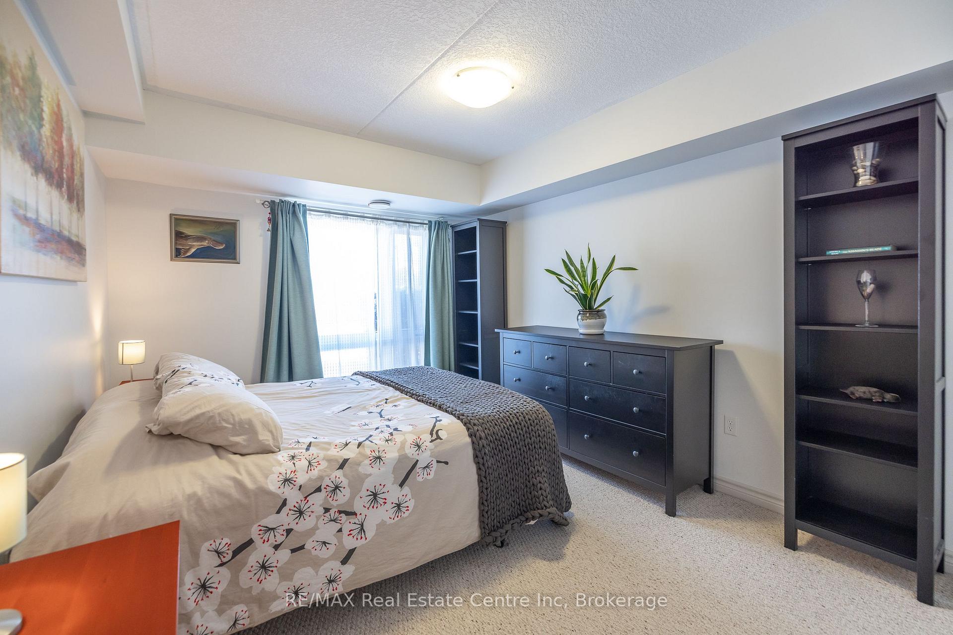 Photo 20 of Unit 111, 45 Kingsbury Square, Guelph, Pineridge/Westminster Woods — HOMEH