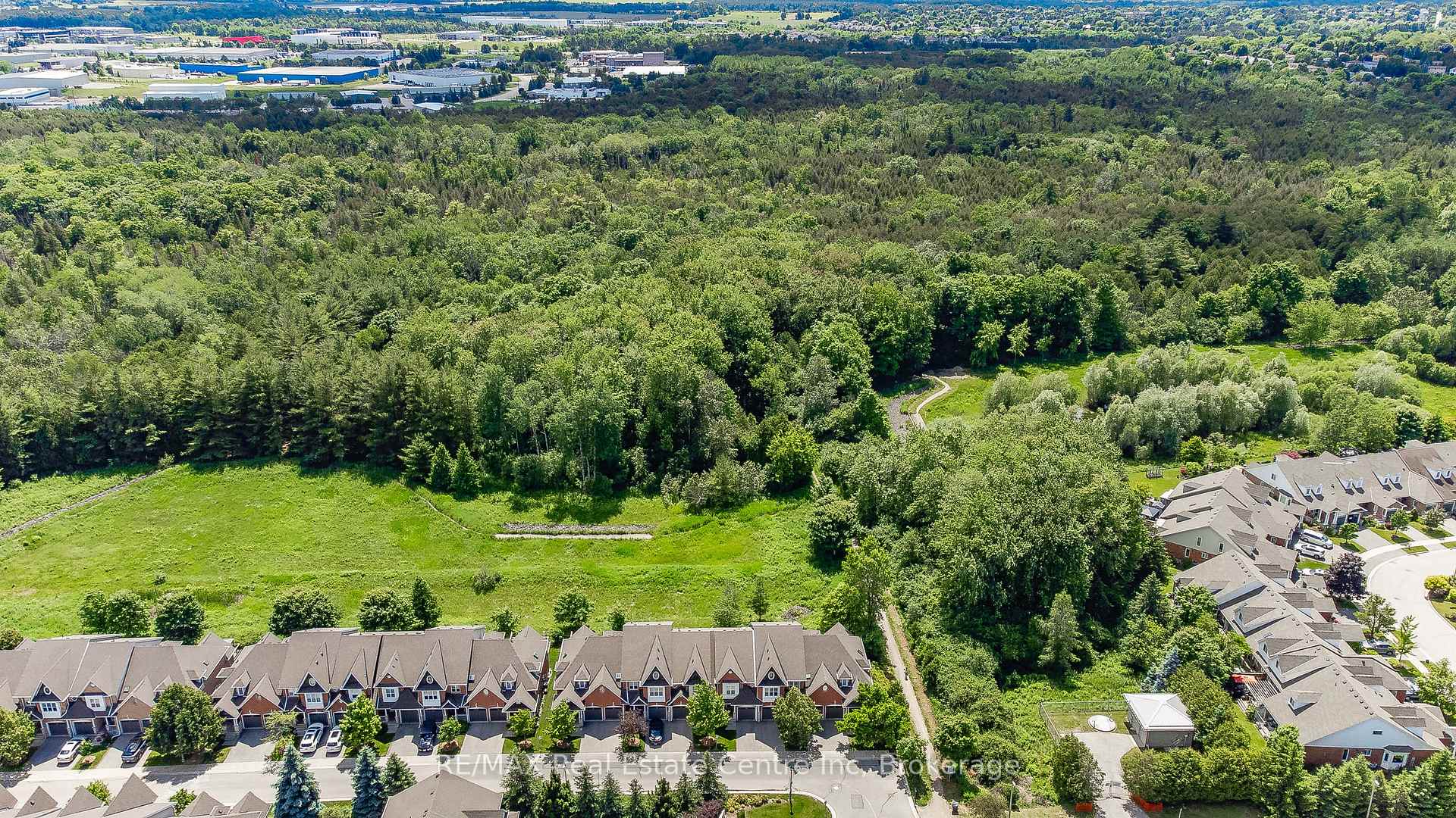 Photo 4 of Unit 67, 165 Terraview Crescent, Guelph, Kortright West — HOMEH