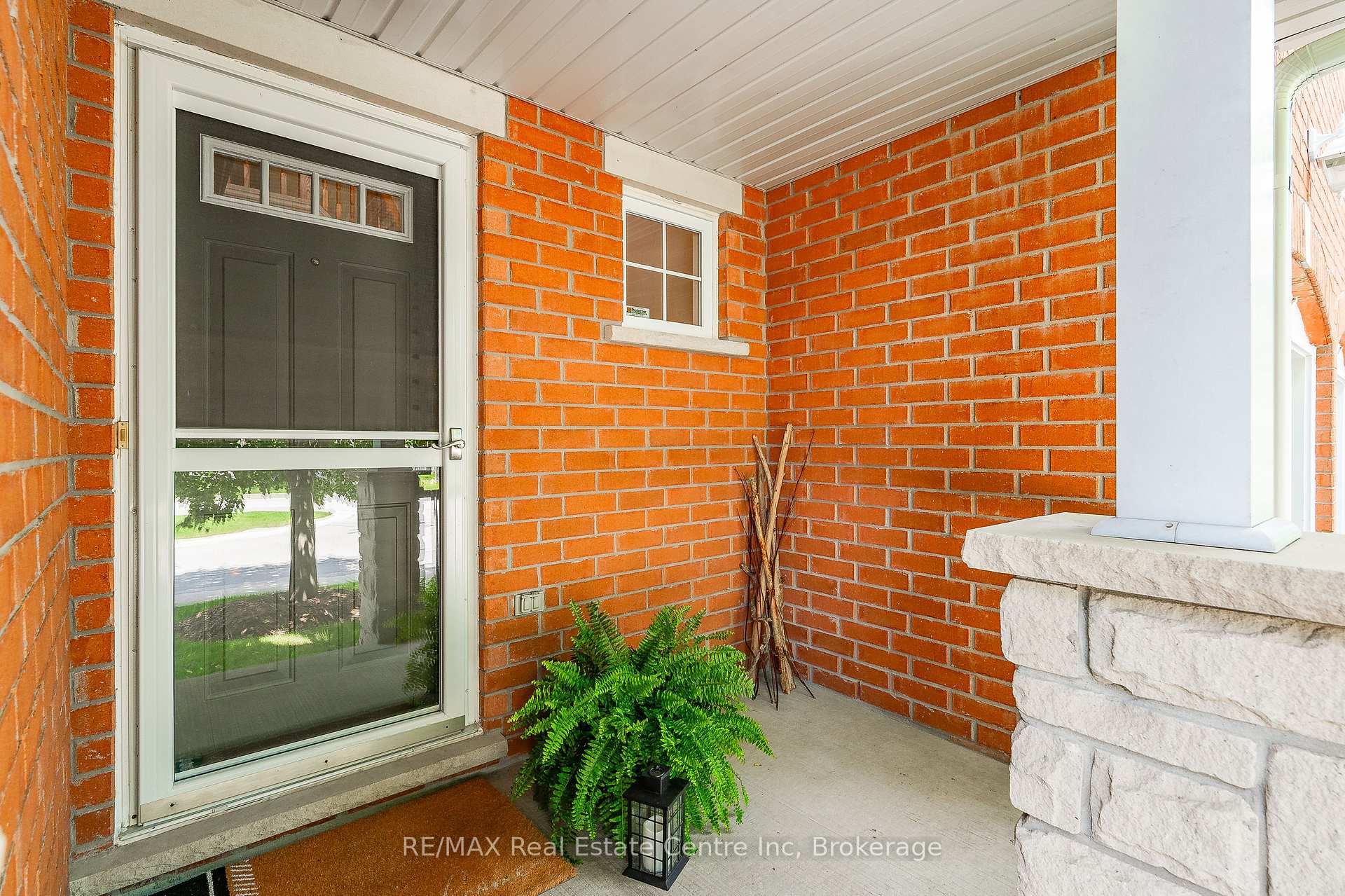 Photo 5 of Unit 67, 165 Terraview Crescent, Guelph, Kortright West — HOMEH