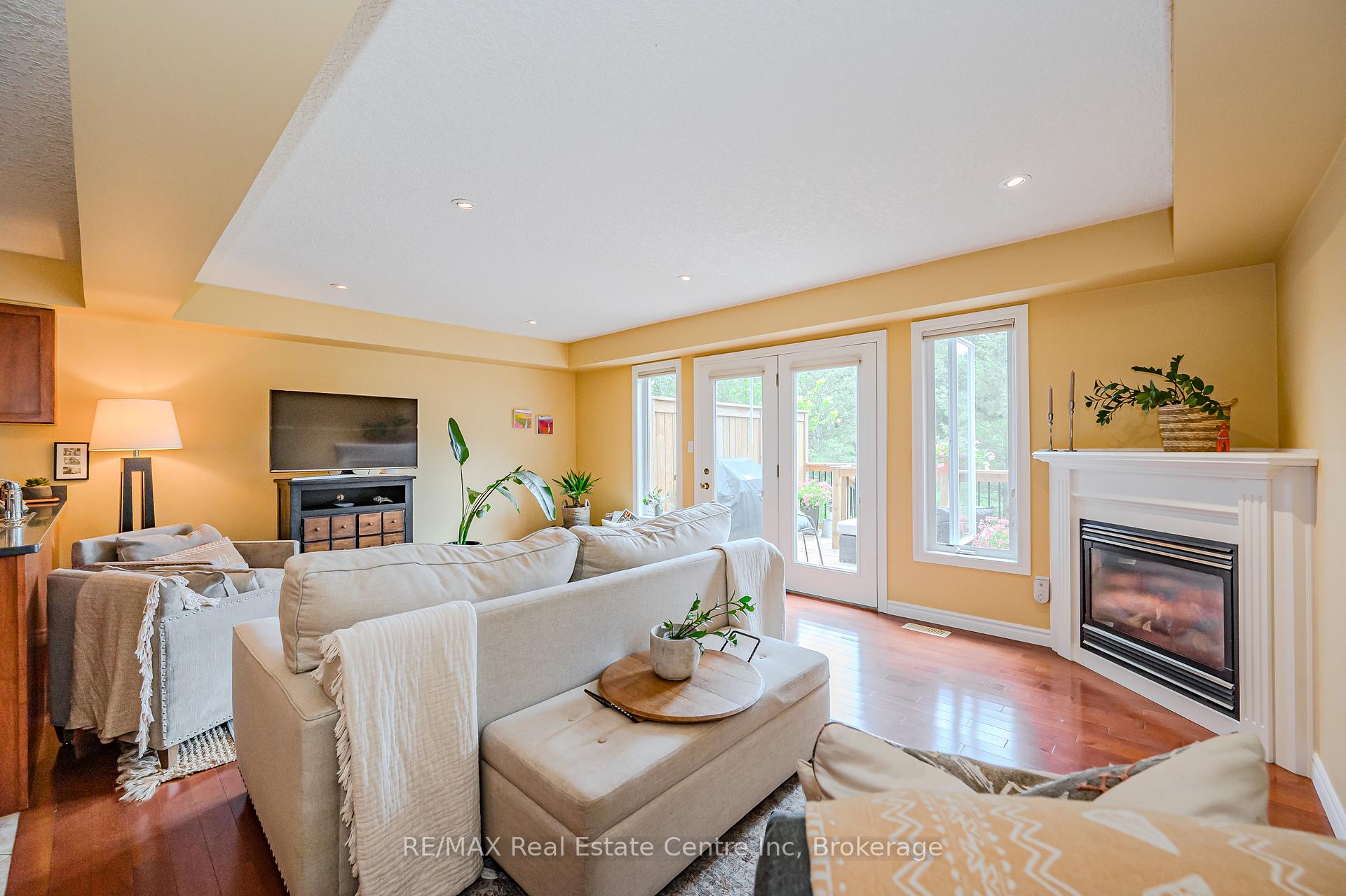 Photo 7 of Unit 67, 165 Terraview Crescent, Guelph, Kortright West — HOMEH