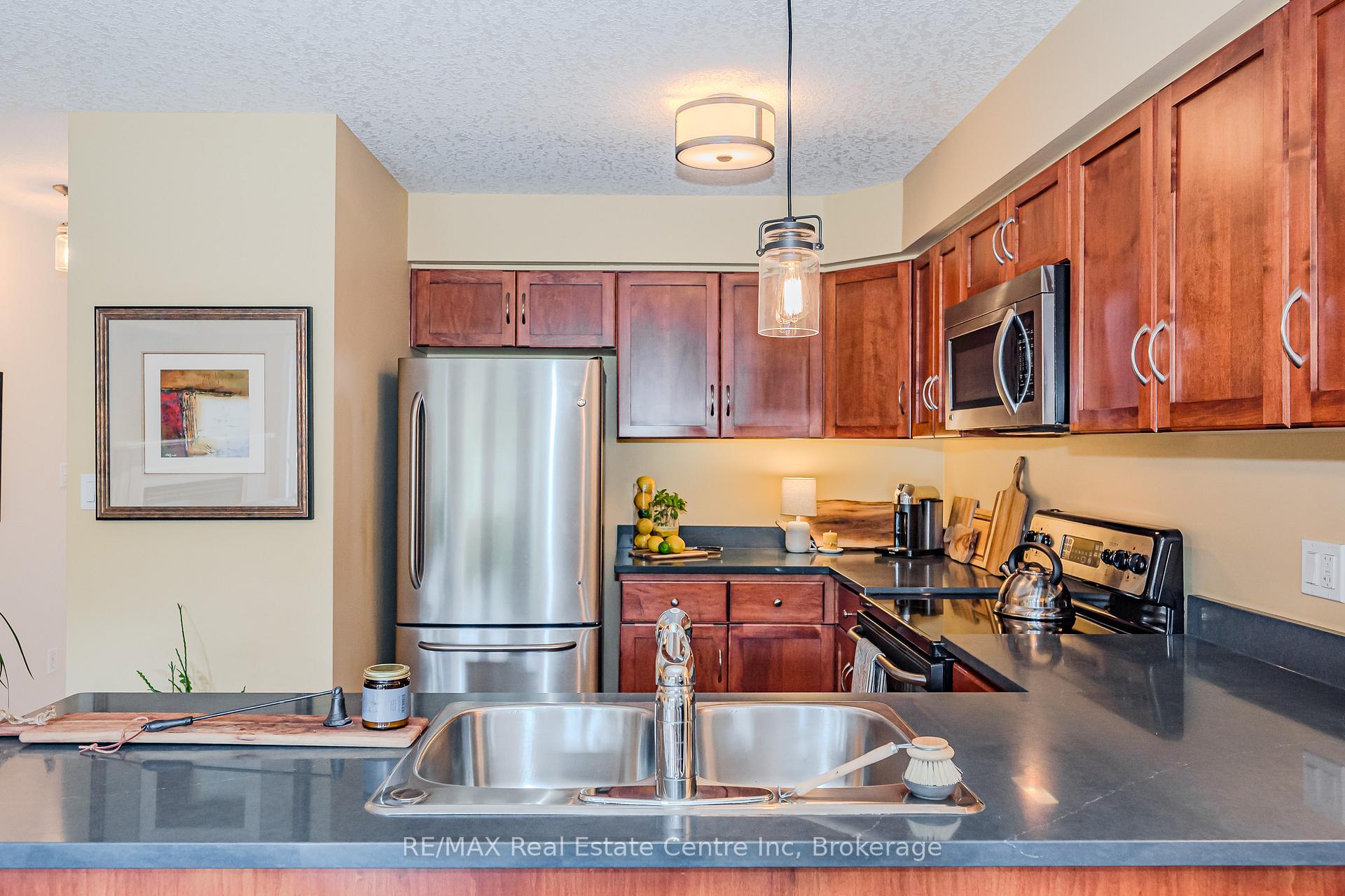 Photo 14 of Unit 67, 165 Terraview Crescent, Guelph, Kortright West — HOMEH