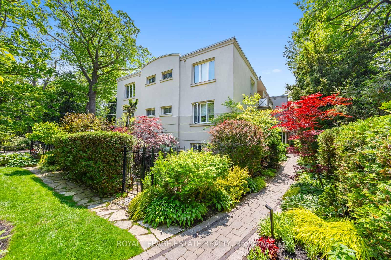 Photo 5 of Unit 4, 21 Benlamond Avenue, Toronto, East End-Danforth — HOMEH