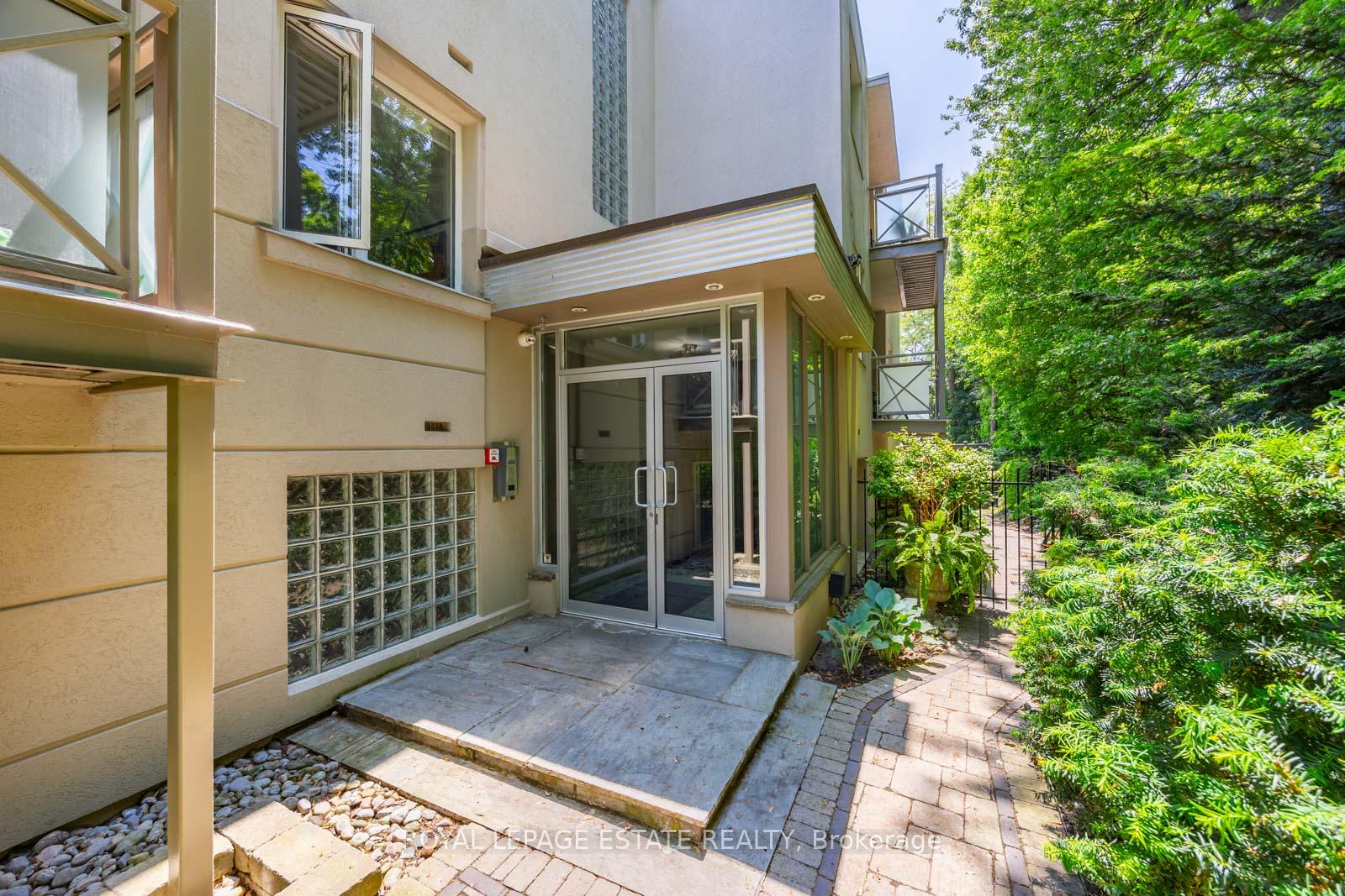 Photo 9 of Unit 4, 21 Benlamond Avenue, Toronto, East End-Danforth — HOMEH