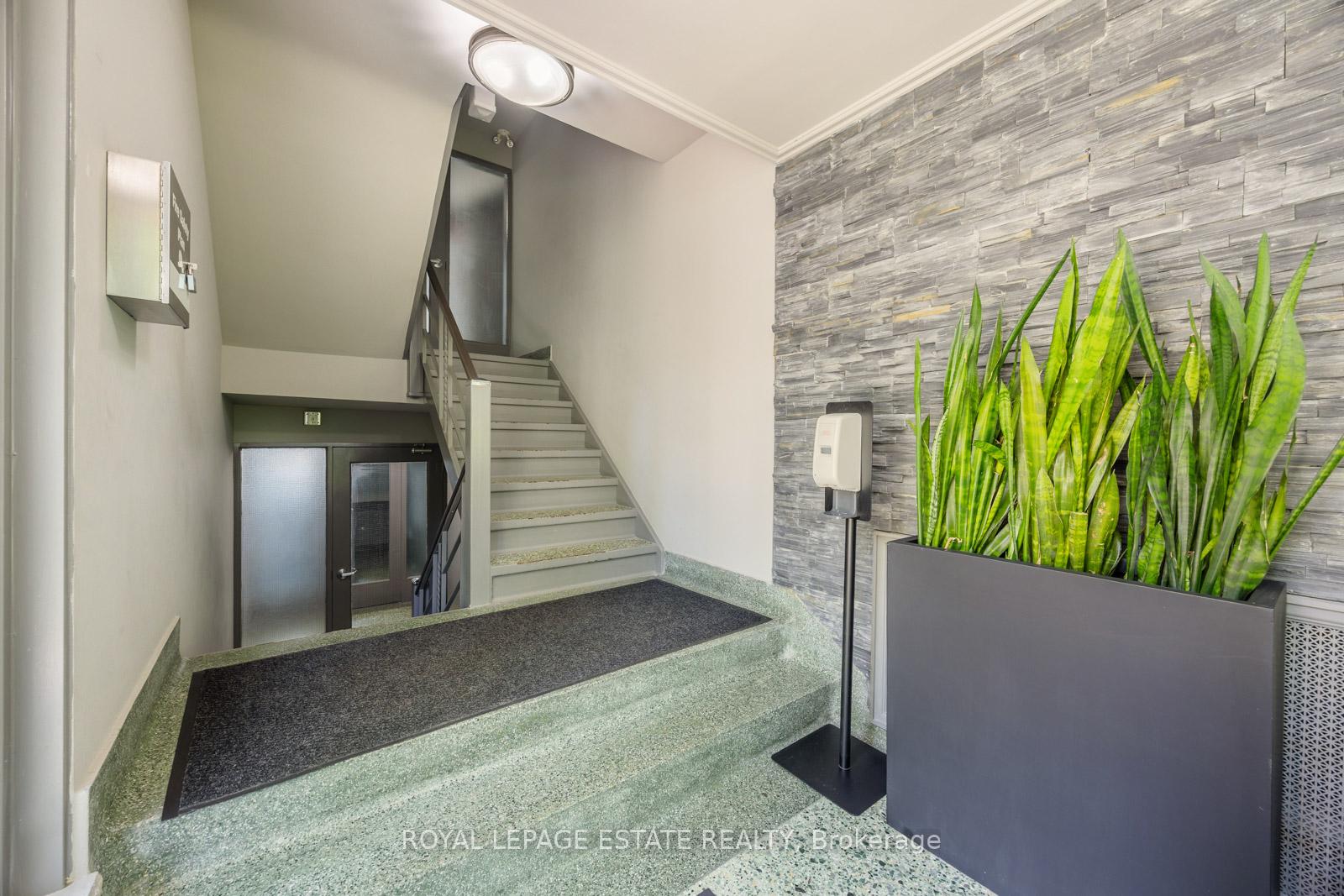 Photo 10 of Unit 4, 21 Benlamond Avenue, Toronto, East End-Danforth — HOMEH