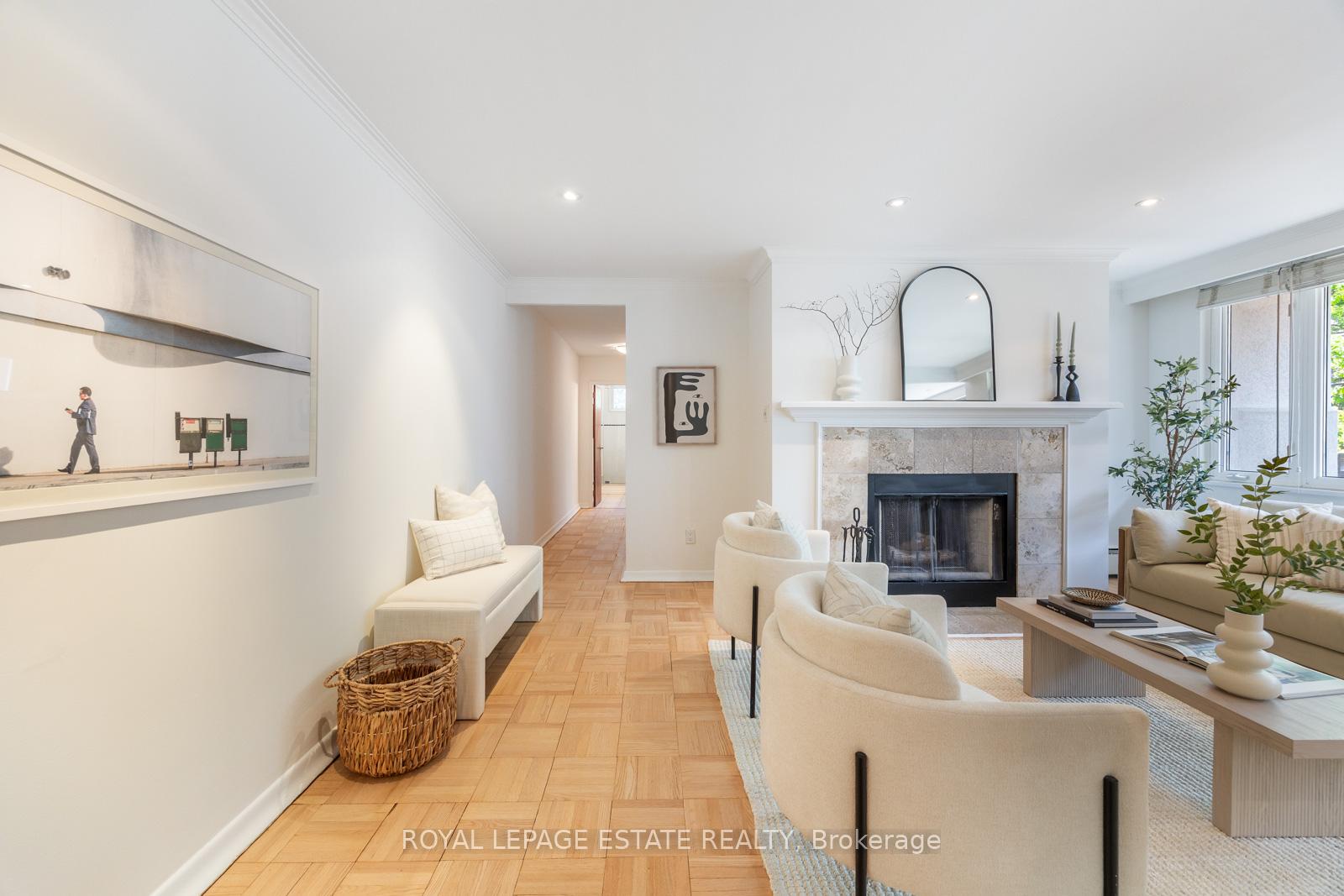 Photo 13 of Unit 4, 21 Benlamond Avenue, Toronto, East End-Danforth — HOMEH