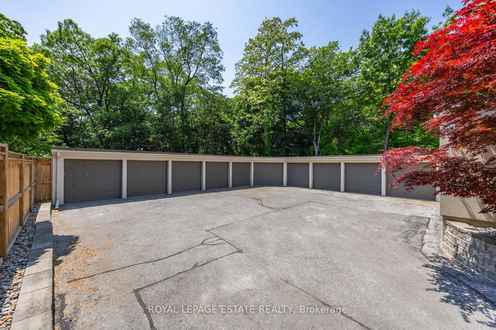Photo 41 of Unit 4, 21 Benlamond Avenue, Toronto, East End-Danforth — HOMEH