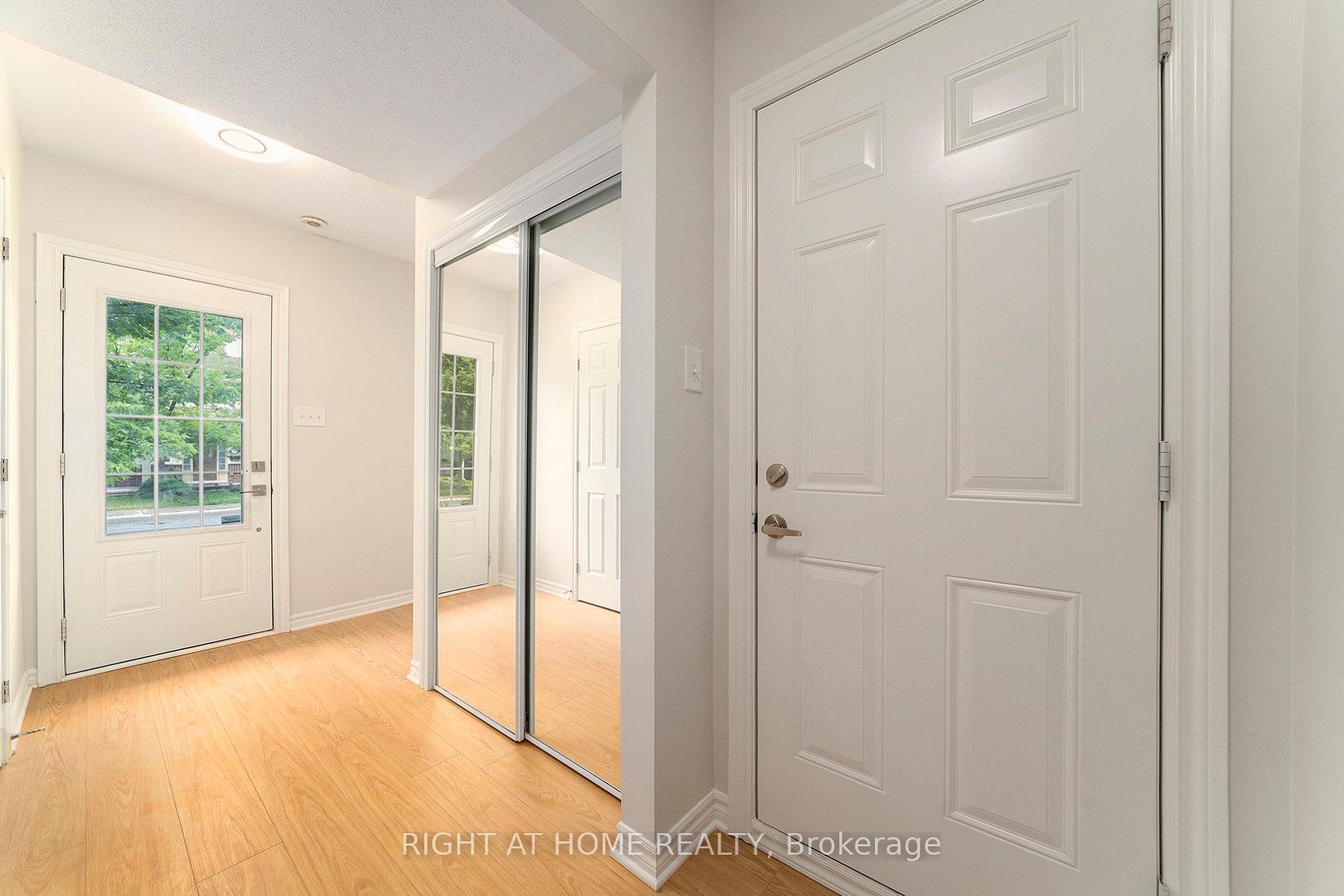 Photo 4 of 1558 Haydon Circle N, Ottawa, Barrhaven - Heritage Park — HOMEH