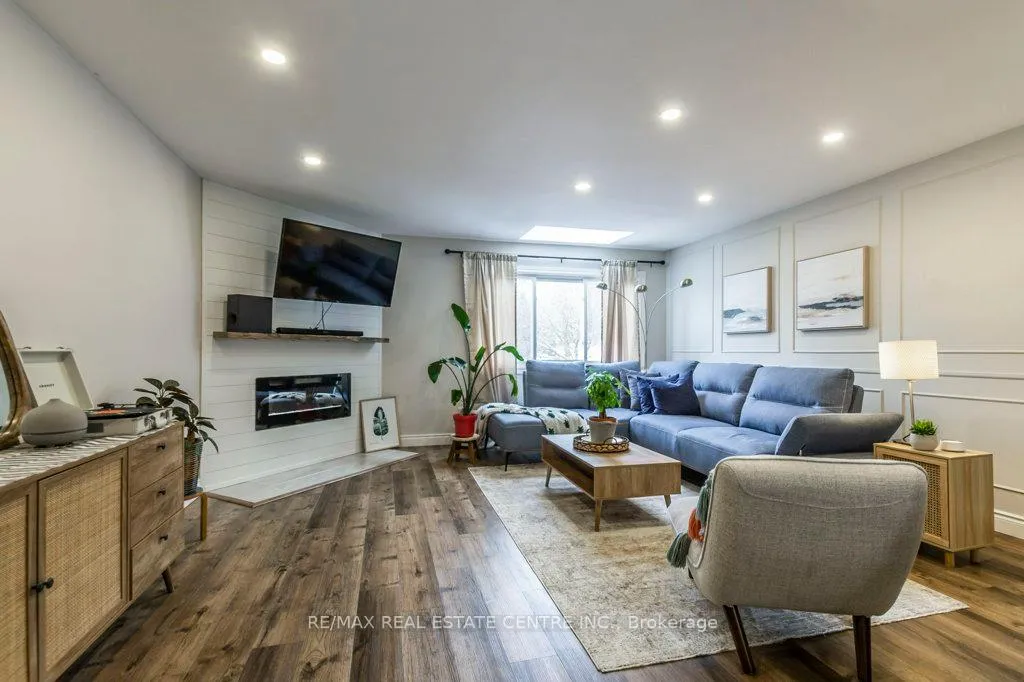 Photo 32 of Unit 77, 26 Moss Boulevard, Hamilton, Dundas — HOMEH