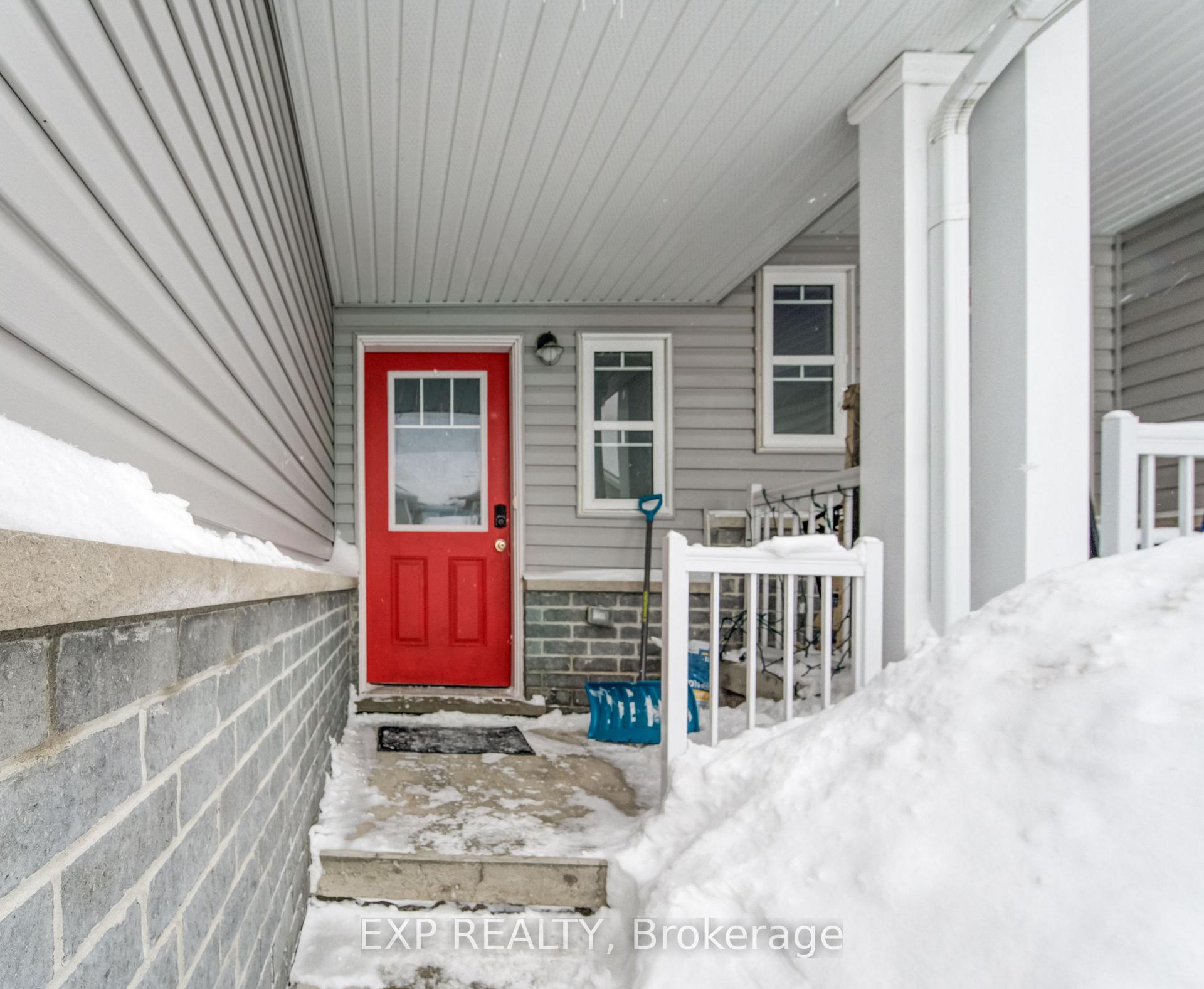 Photo 4 of 1989 Ottawa Street S, Kitchener, Larentian West — HOMEH