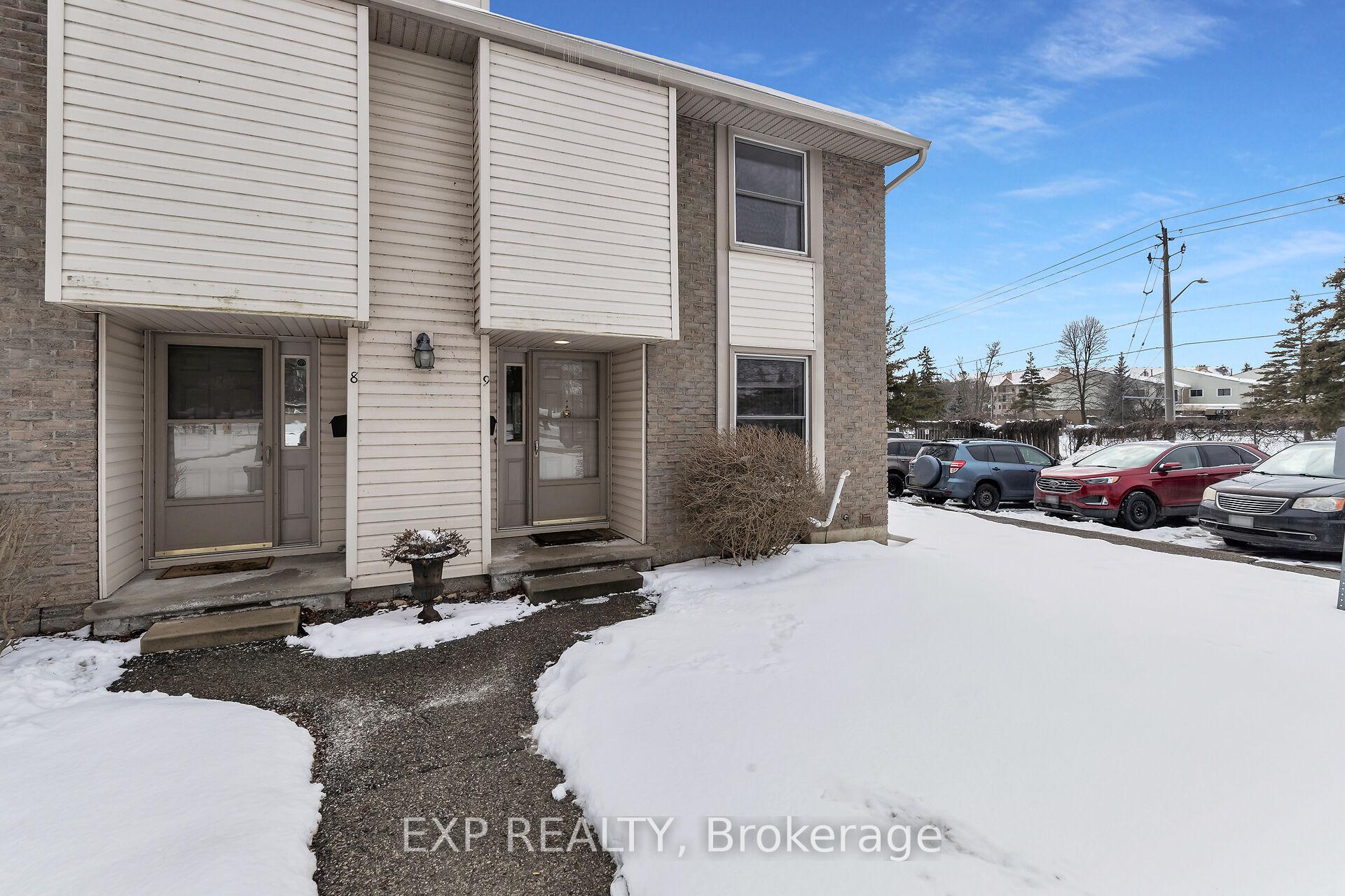 Photo 4 of Unit 9, 11 Grand River Boulevard, Kitchener — HOMEH
