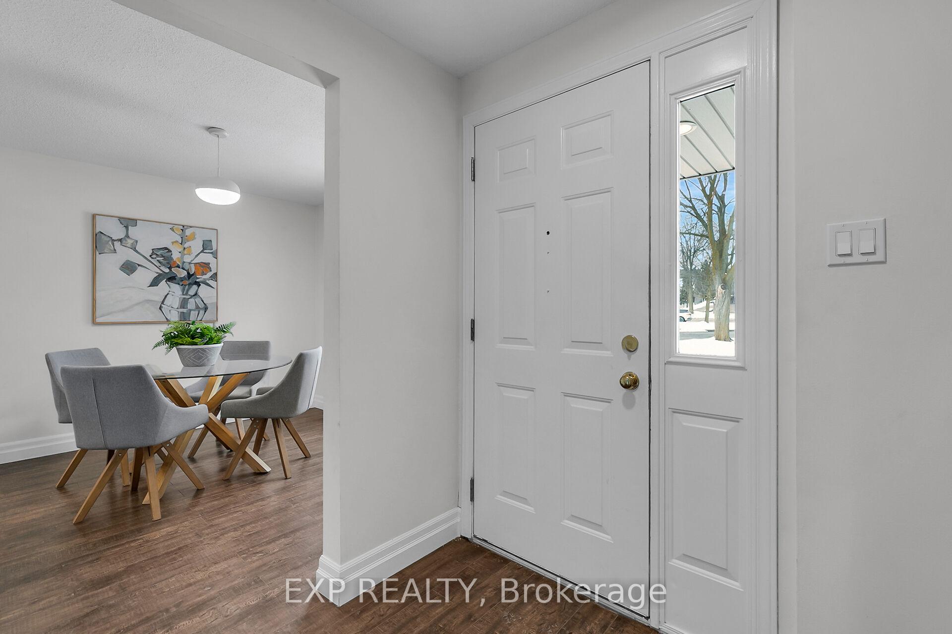 Photo 5 of Unit 9, 11 Grand River Boulevard, Kitchener — HOMEH