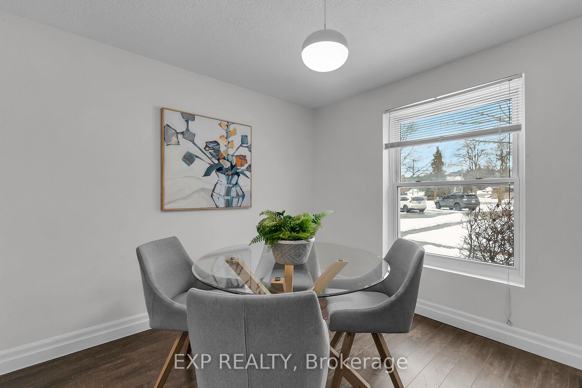 Photo 6 of Unit 9, 11 Grand River Boulevard, Kitchener — HOMEH