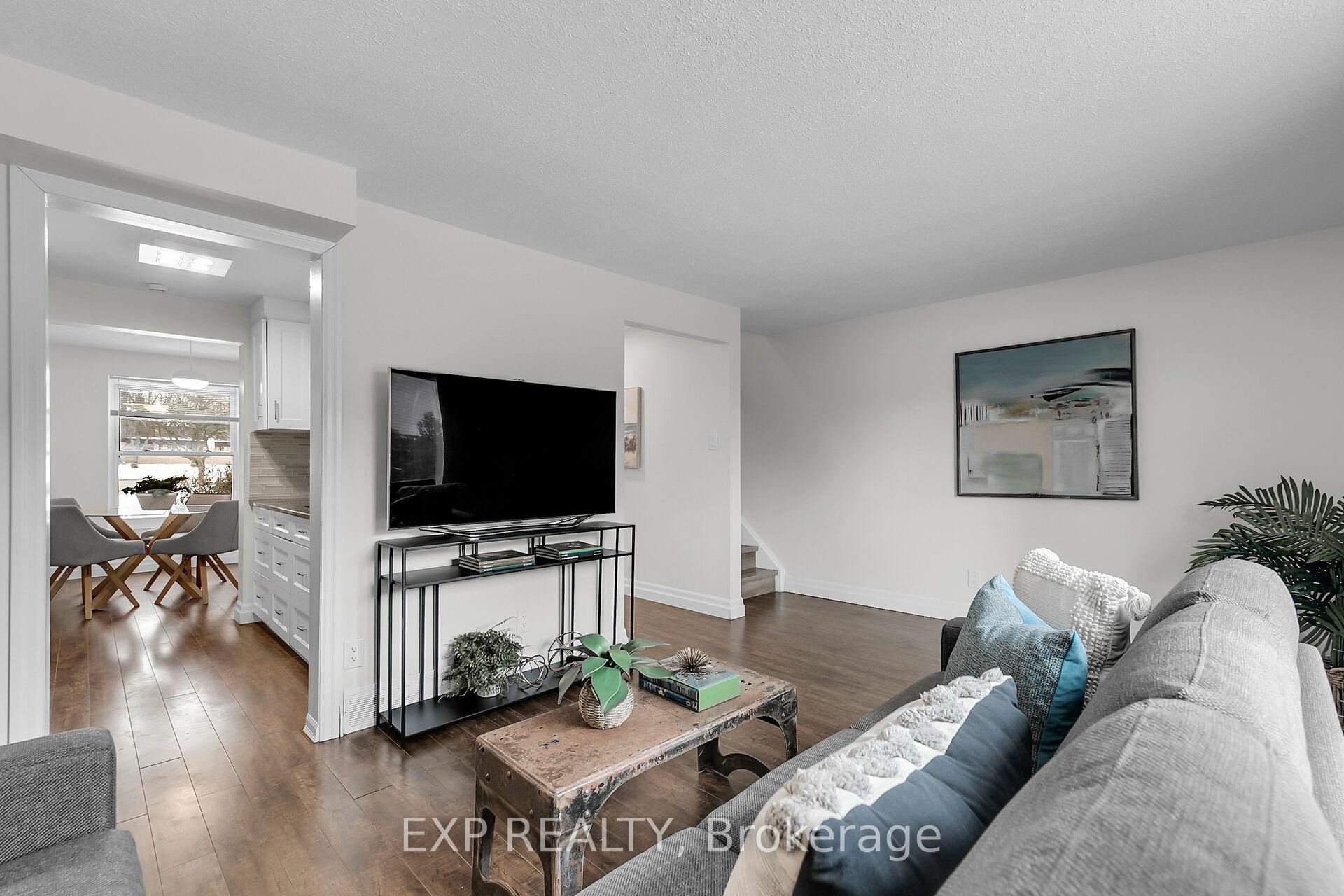 Photo 14 of Unit 9, 11 Grand River Boulevard, Kitchener — HOMEH
