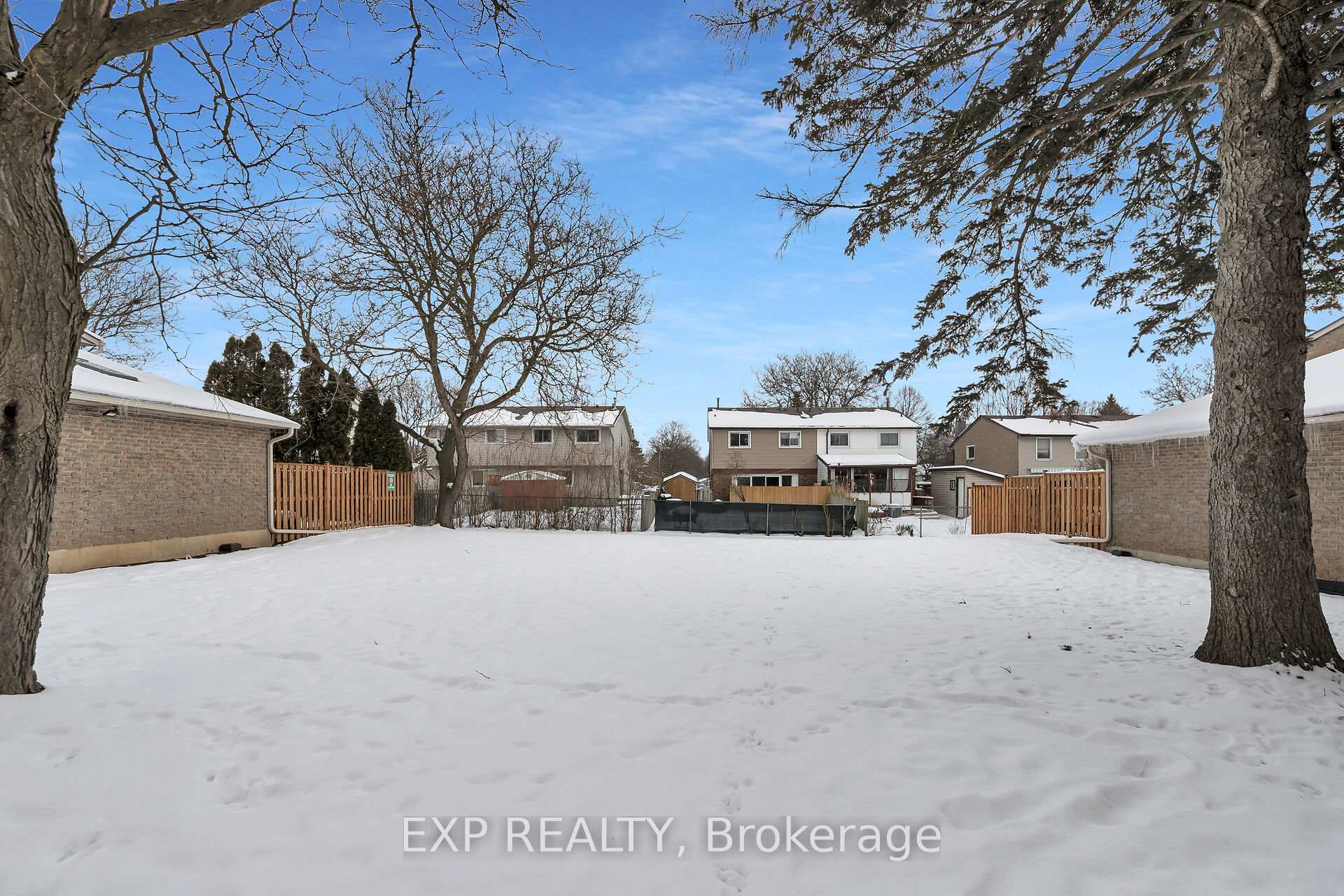 Photo 30 of Unit 9, 11 Grand River Boulevard, Kitchener — HOMEH