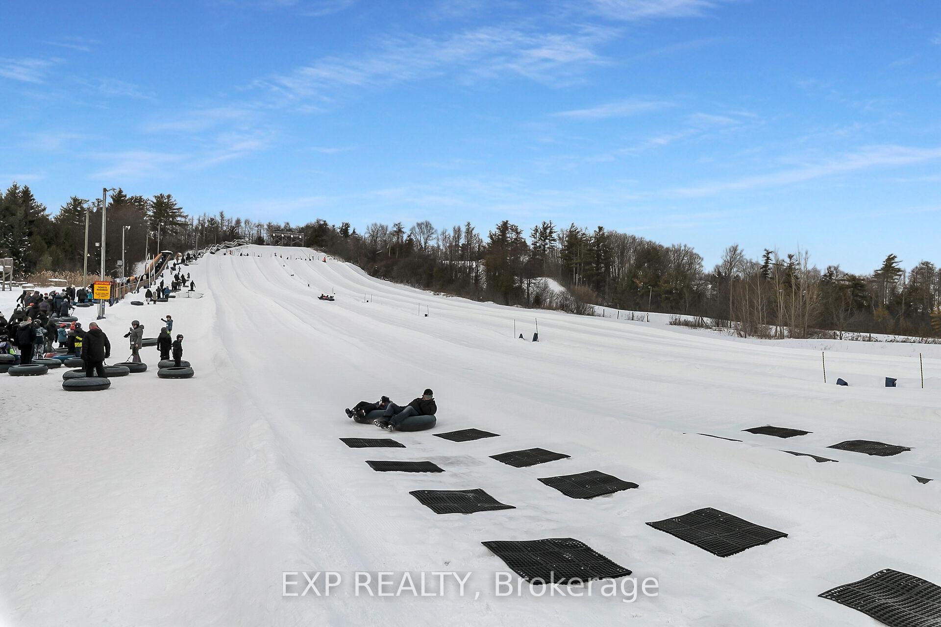 Photo 31 of Unit 9, 11 Grand River Boulevard, Kitchener — HOMEH