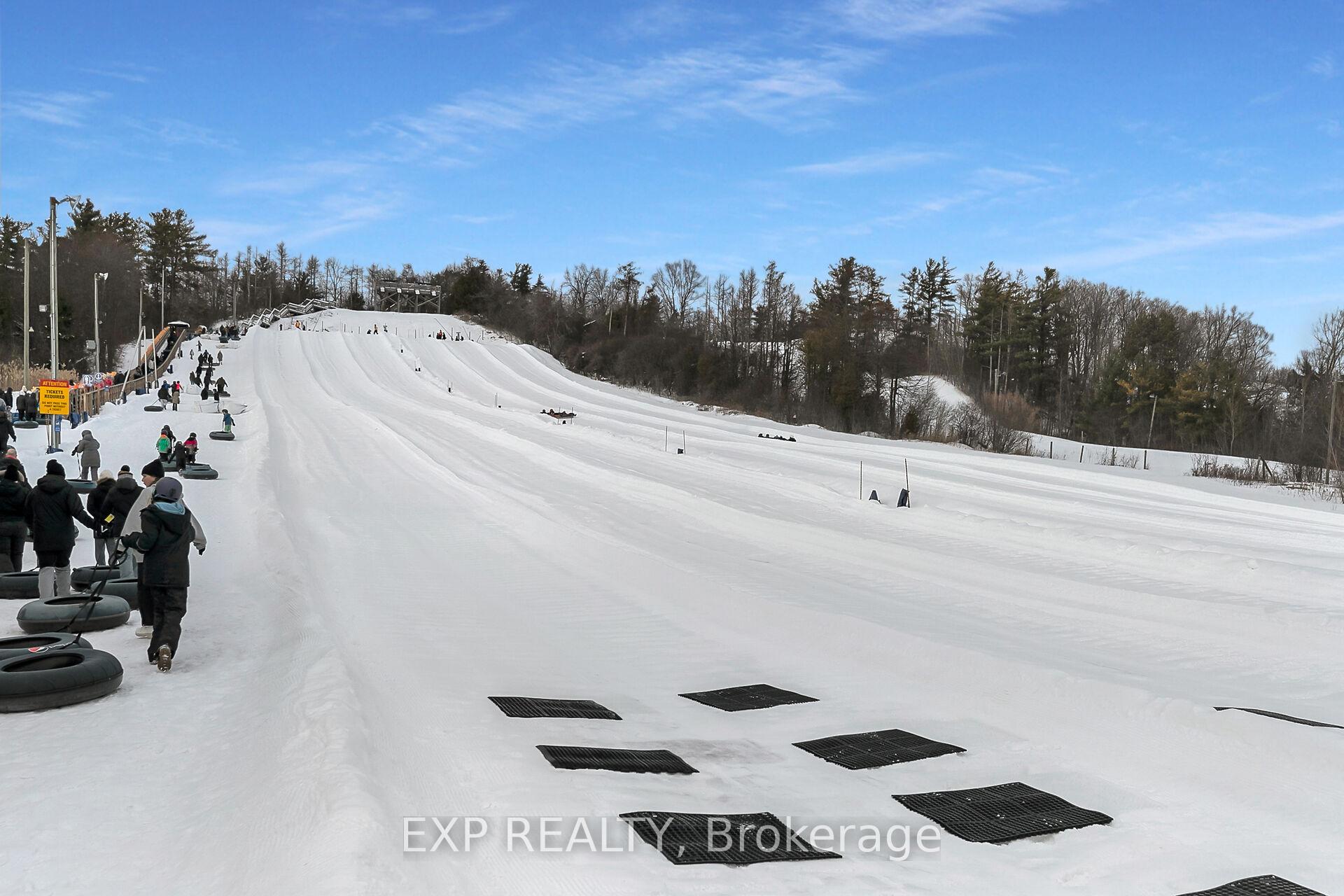 Photo 32 of Unit 9, 11 Grand River Boulevard, Kitchener — HOMEH
