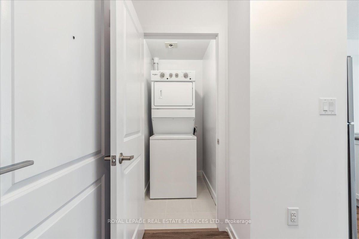 Photo 9 of Unit 423, 460 Dundas Street E, Hamilton, Waterdown — HOMEH