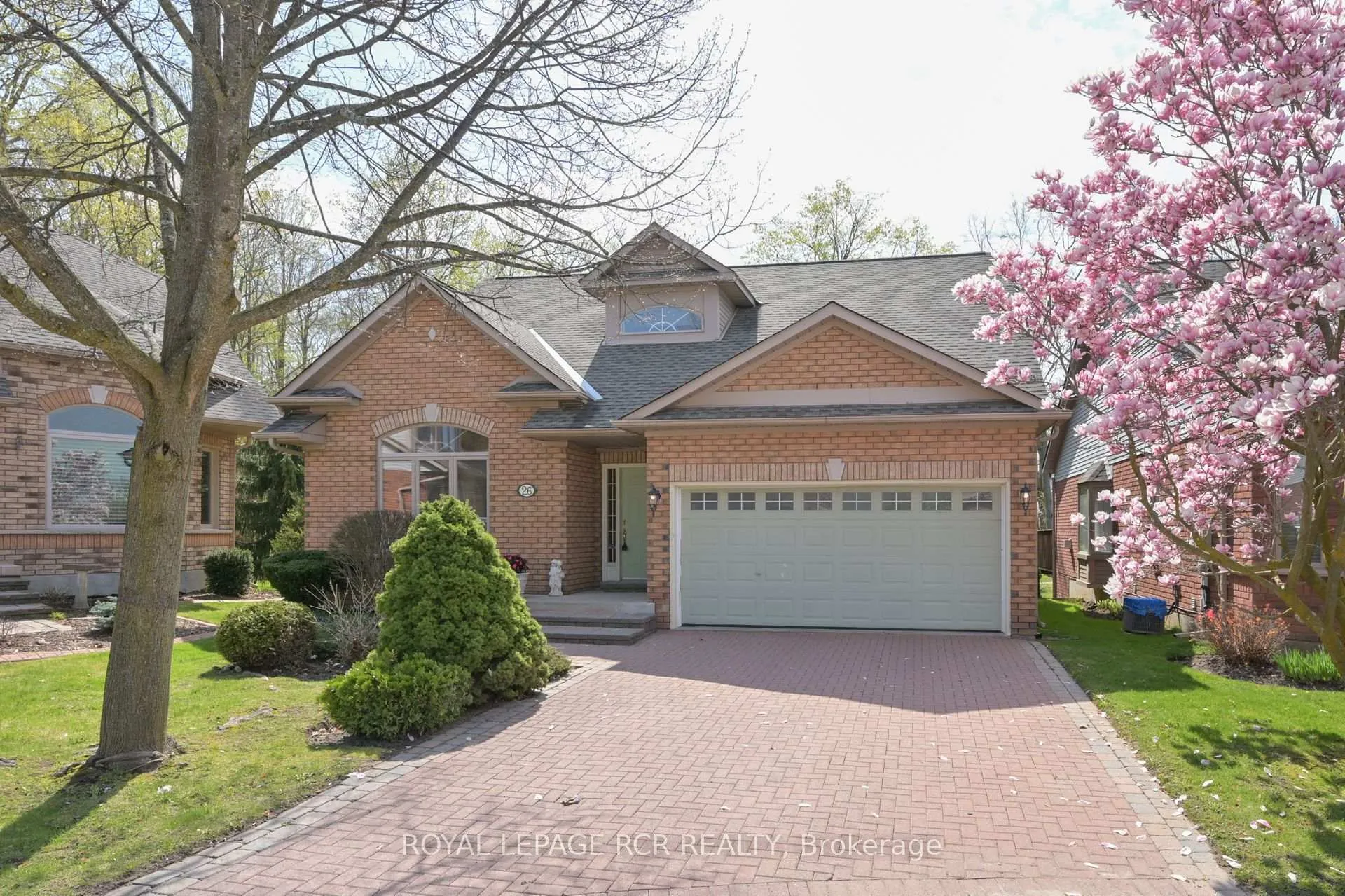 Photo 1 of 26 Forest Link, New Tecumseth, Alliston — HOMEH