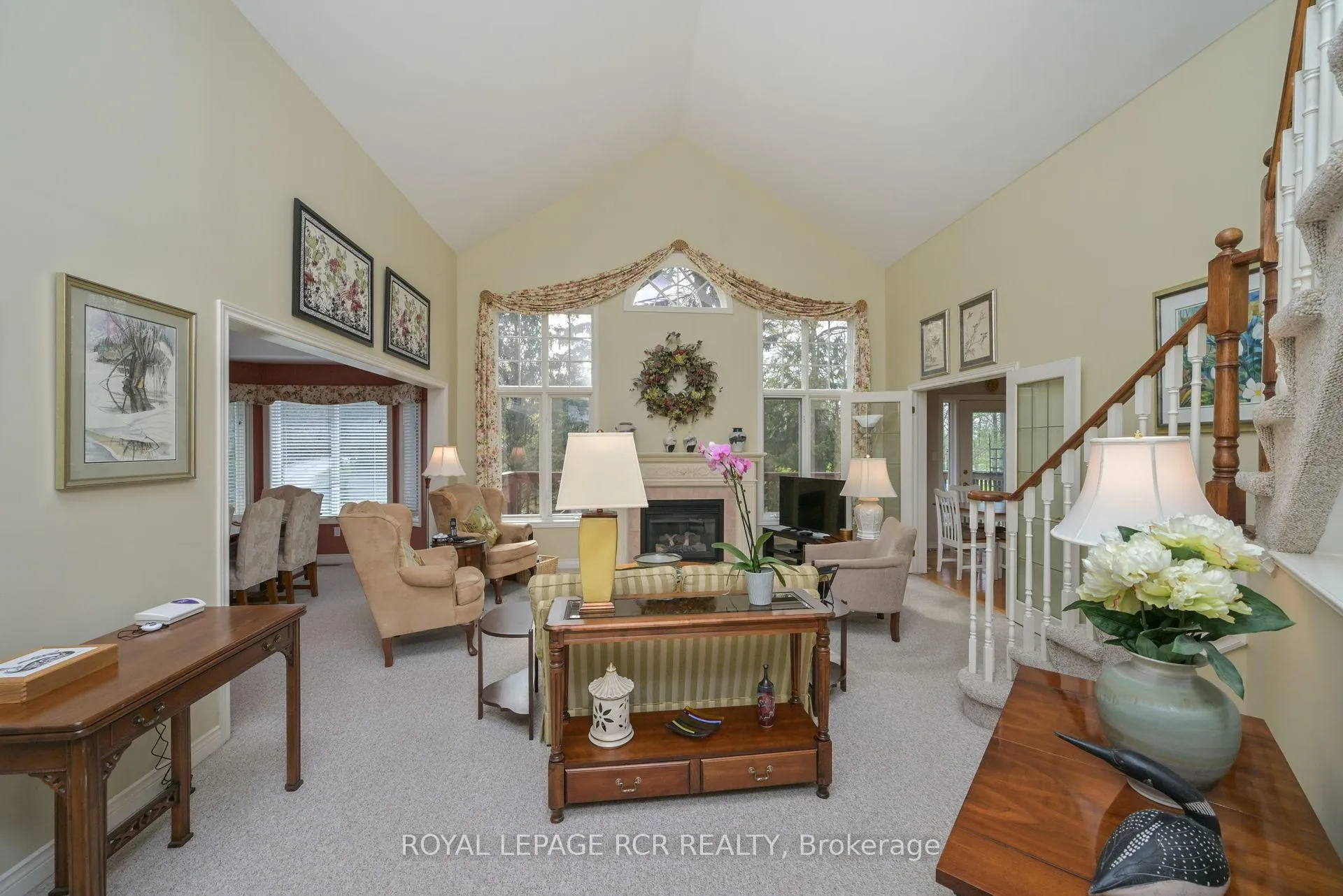 Photo 3 of 26 Forest Link, New Tecumseth, Alliston — HOMEH