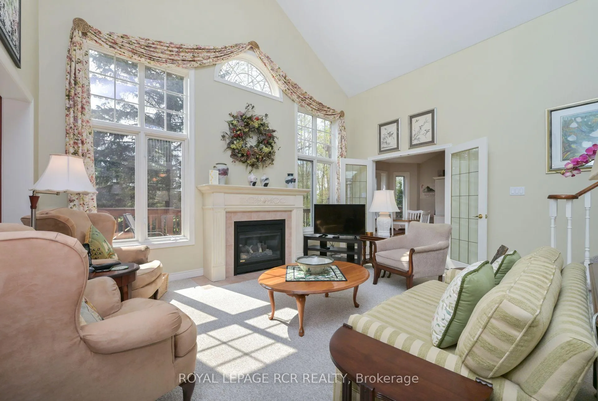 Photo 4 of 26 Forest Link, New Tecumseth, Alliston — HOMEH