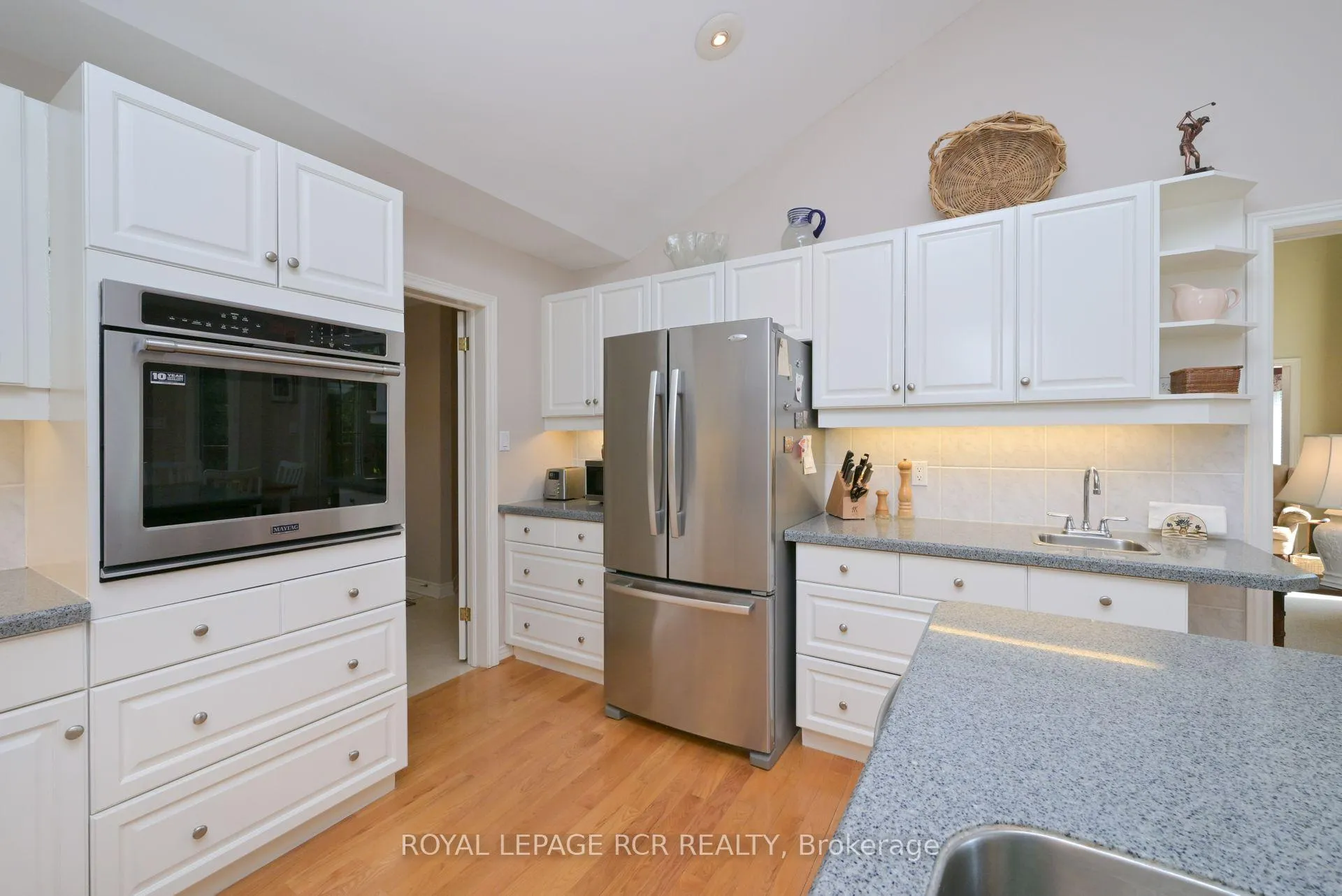 Photo 11 of 26 Forest Link, New Tecumseth, Alliston — HOMEH