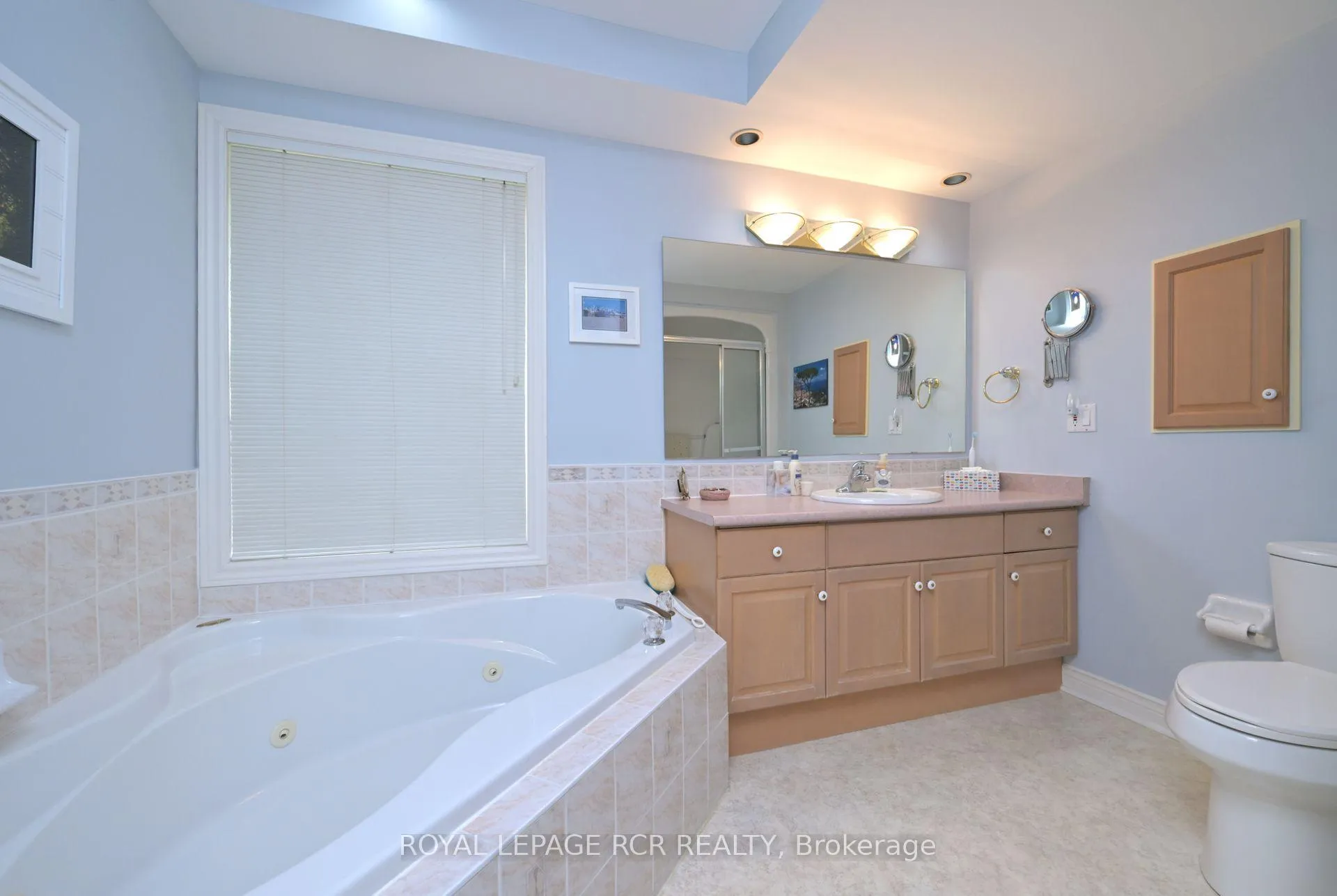 Photo 17 of 26 Forest Link, New Tecumseth, Alliston — HOMEH