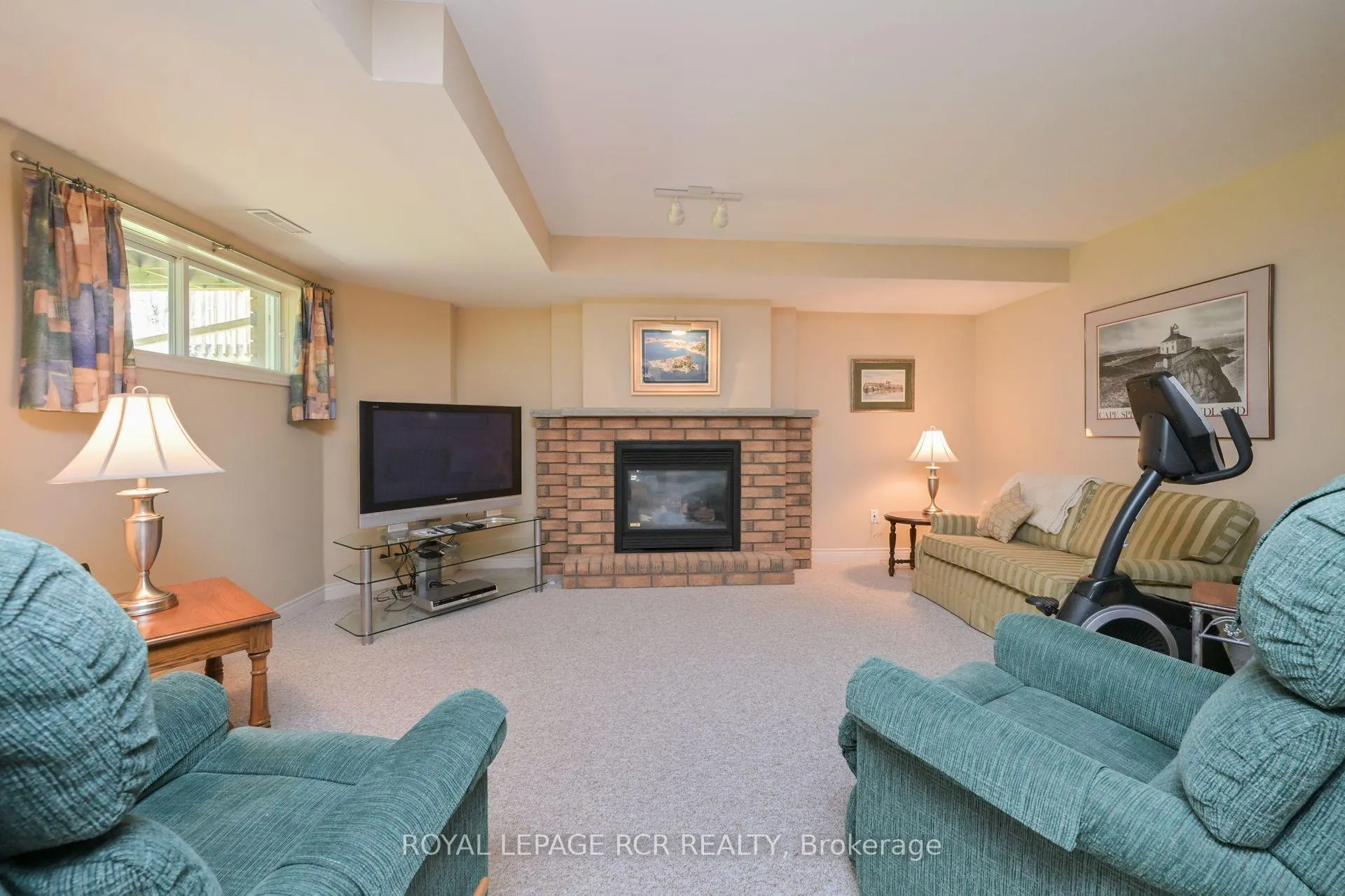 Photo 27 of 26 Forest Link, New Tecumseth, Alliston — HOMEH