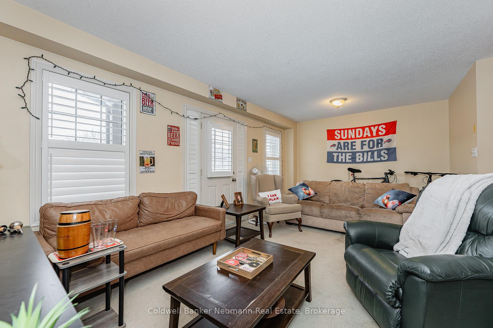 Photo 4 of 1415 Gordon Street, Guelph, Clairfields/Hanlon Business Park — HOMEH