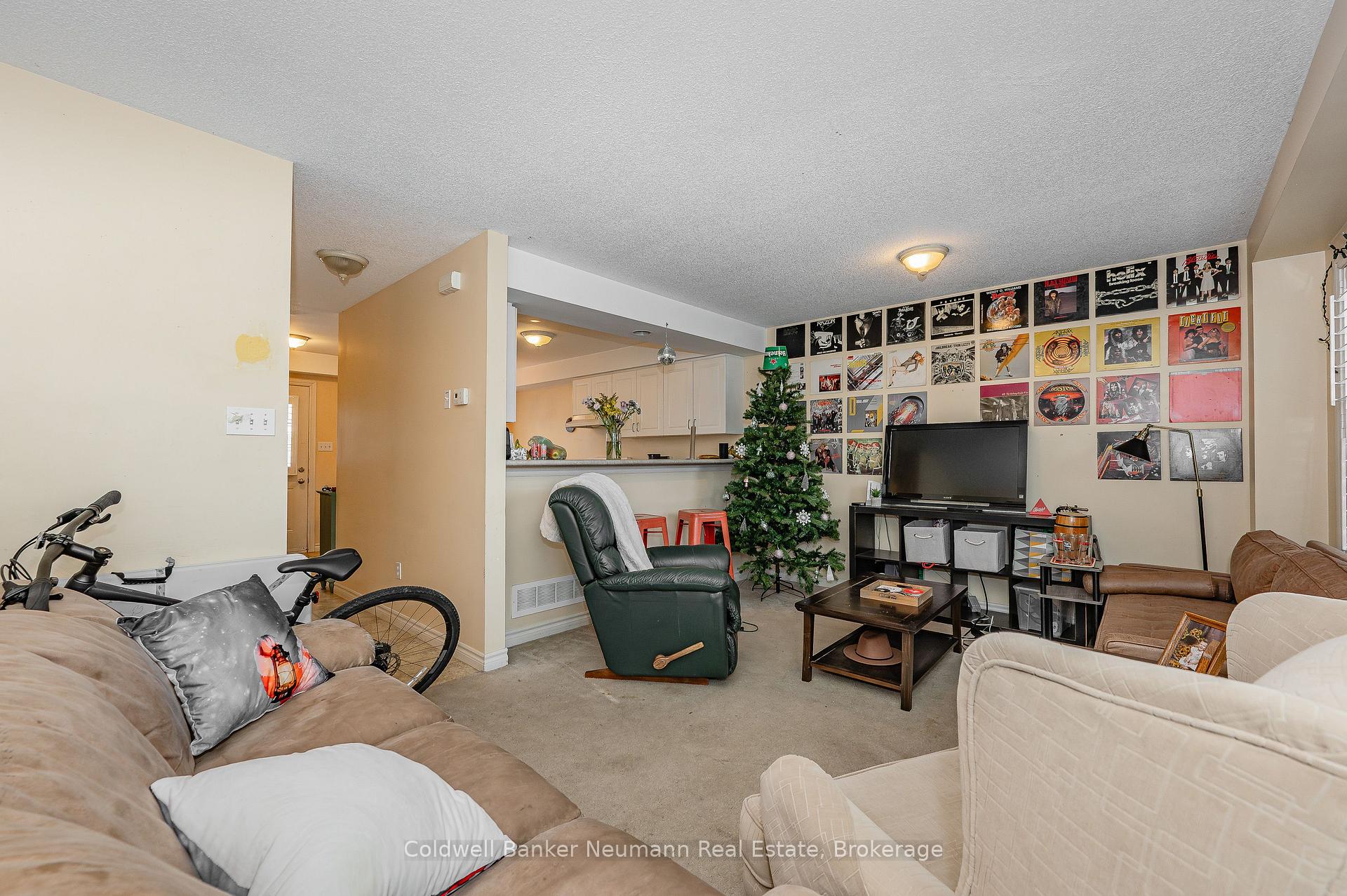 Photo 6 of 1415 Gordon Street, Guelph, Clairfields/Hanlon Business Park — HOMEH