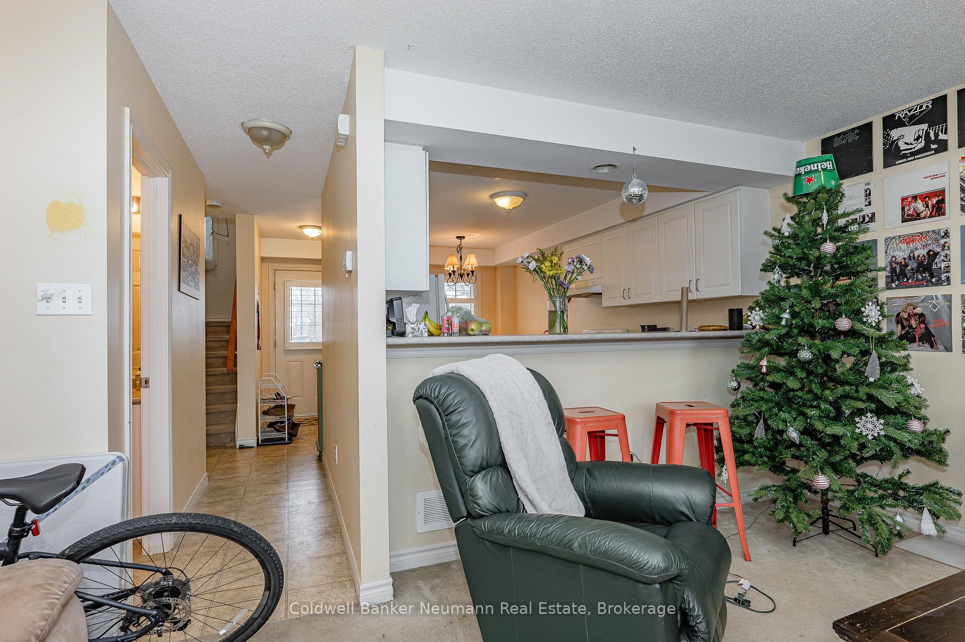 Photo 8 of 1415 Gordon Street, Guelph, Clairfields/Hanlon Business Park — HOMEH