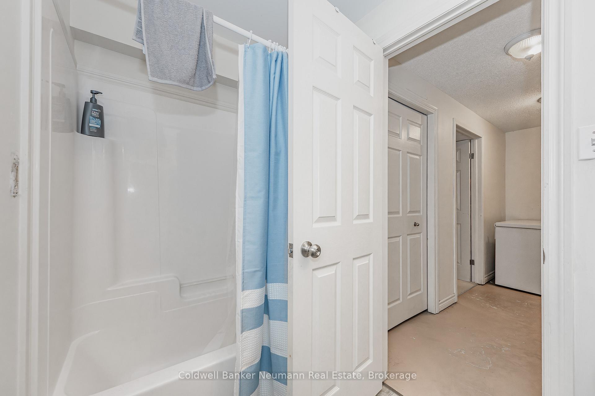 Photo 31 of 1415 Gordon Street, Guelph, Clairfields/Hanlon Business Park — HOMEH