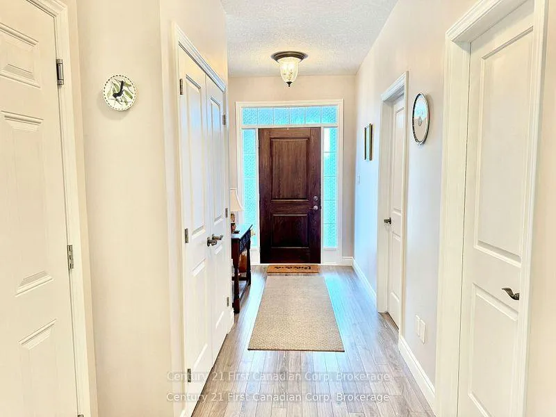 Photo 5 of Unit 7, 132 Robin Ridge Drive, Central Elgin, Belmont — HOMEH