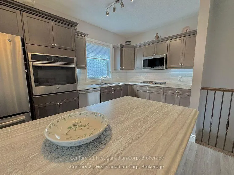 Photo 16 of Unit 7, 132 Robin Ridge Drive, Central Elgin, Belmont — HOMEH
