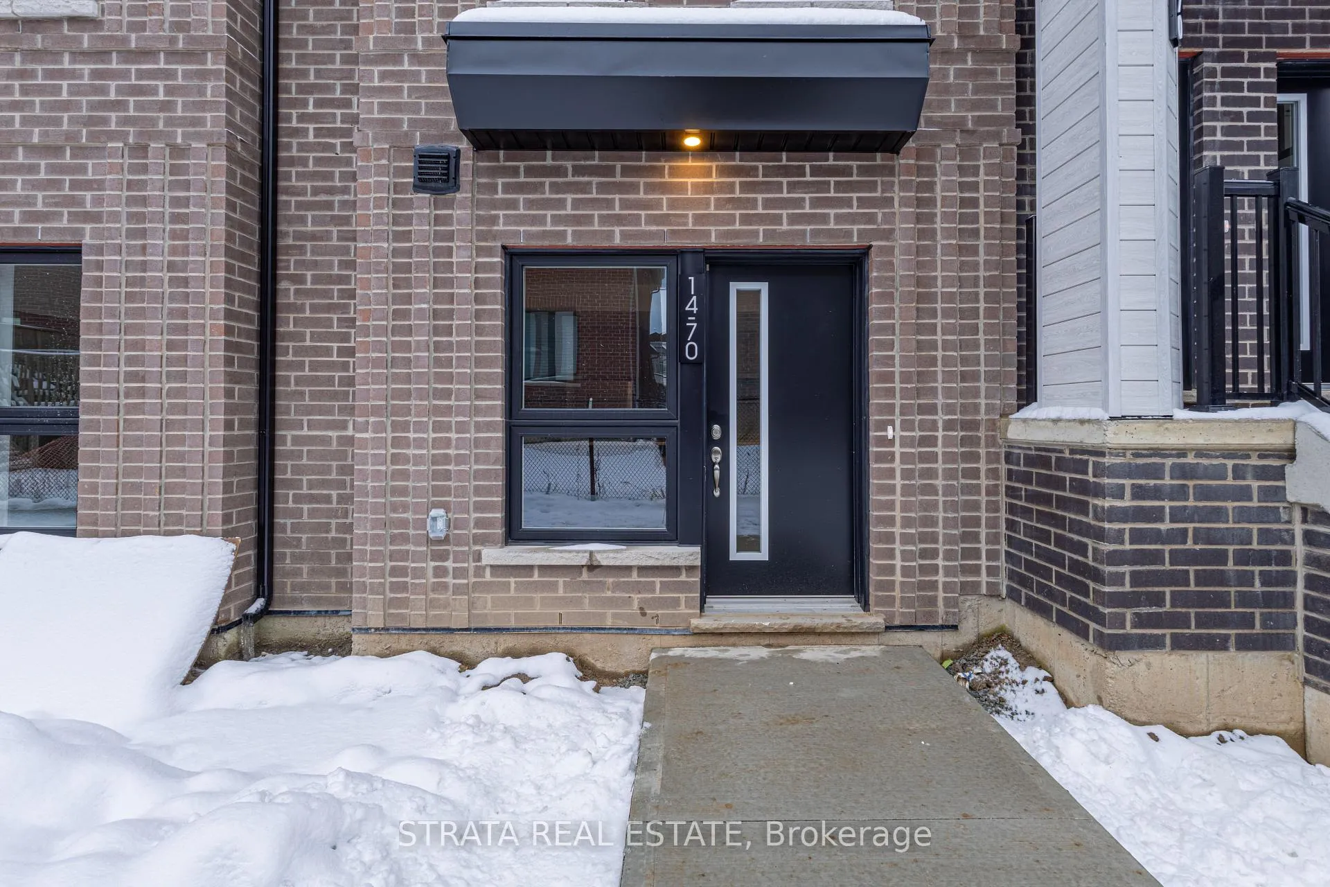 Photo 2 of Unit 14, 70 Kenesky Drive, Hamilton, Waterdown — HOMEH