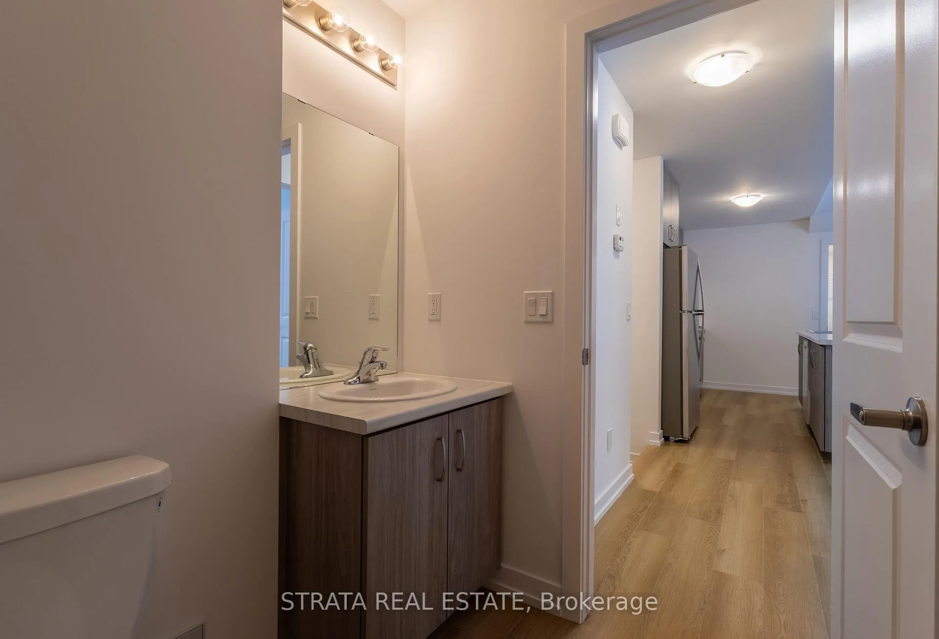 Photo 6 of Unit 14, 70 Kenesky Drive, Hamilton, Waterdown — HOMEH
