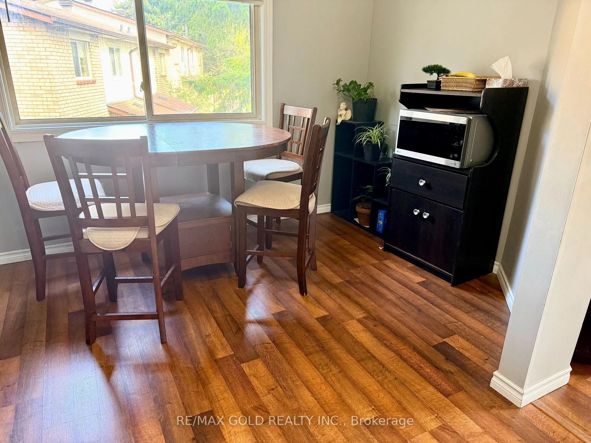 Photo 4 of Unit 2, 9 Meadow Lane, Barrie, Ardagh — HOMEH