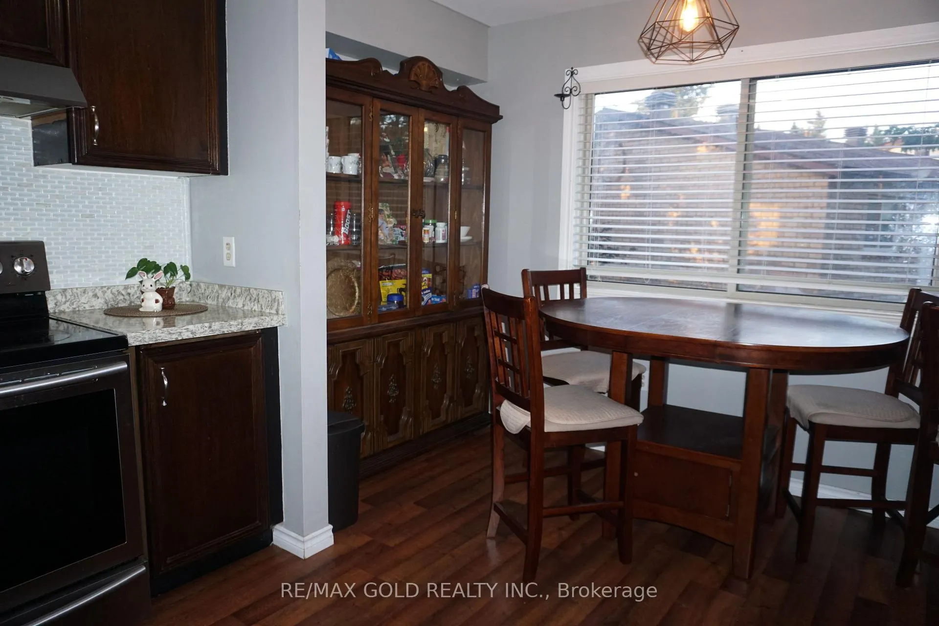 Photo 5 of Unit 2, 9 Meadow Lane, Barrie, Ardagh — HOMEH