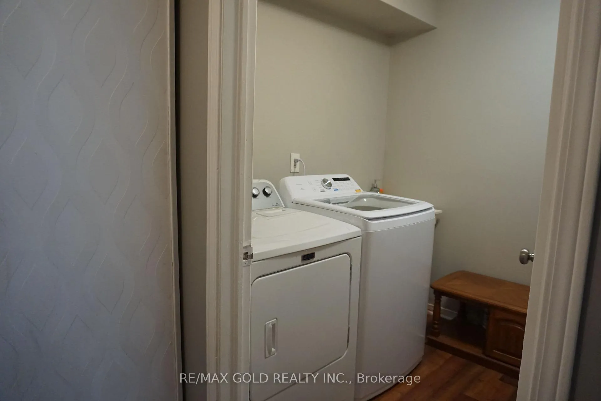 Photo 6 of Unit 2, 9 Meadow Lane, Barrie, Ardagh — HOMEH