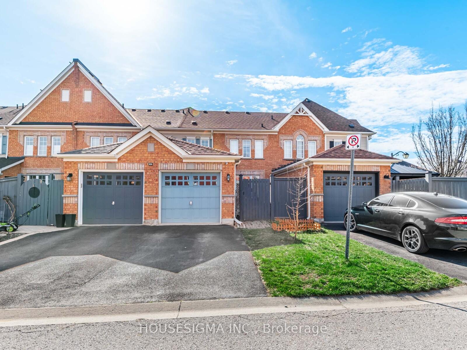 Photo 1 of 12 Dollery Gate, Ajax, Northeast Ajax — HOMEH