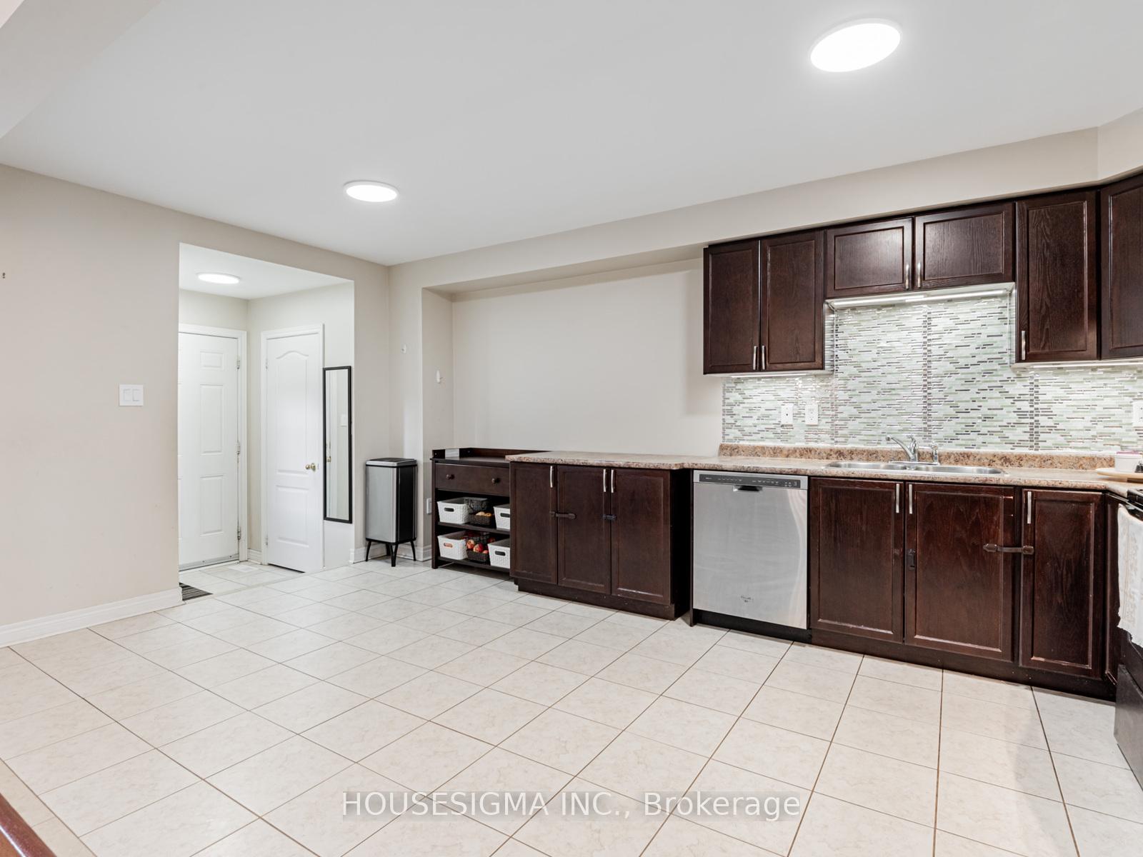 Photo 8 of 12 Dollery Gate, Ajax, Northeast Ajax — HOMEH
