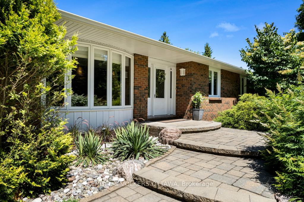 Photo 3 of 656 Spruce Ridge Road, Ottawa, Huntley Ward (South West) — HOMEH