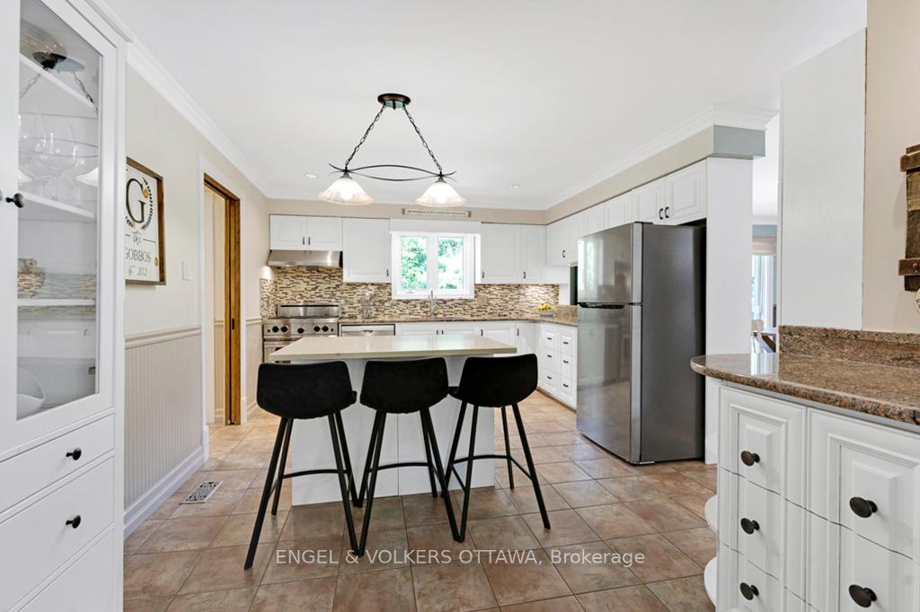 Photo 14 of 656 Spruce Ridge Road, Ottawa, Huntley Ward (South West) — HOMEH