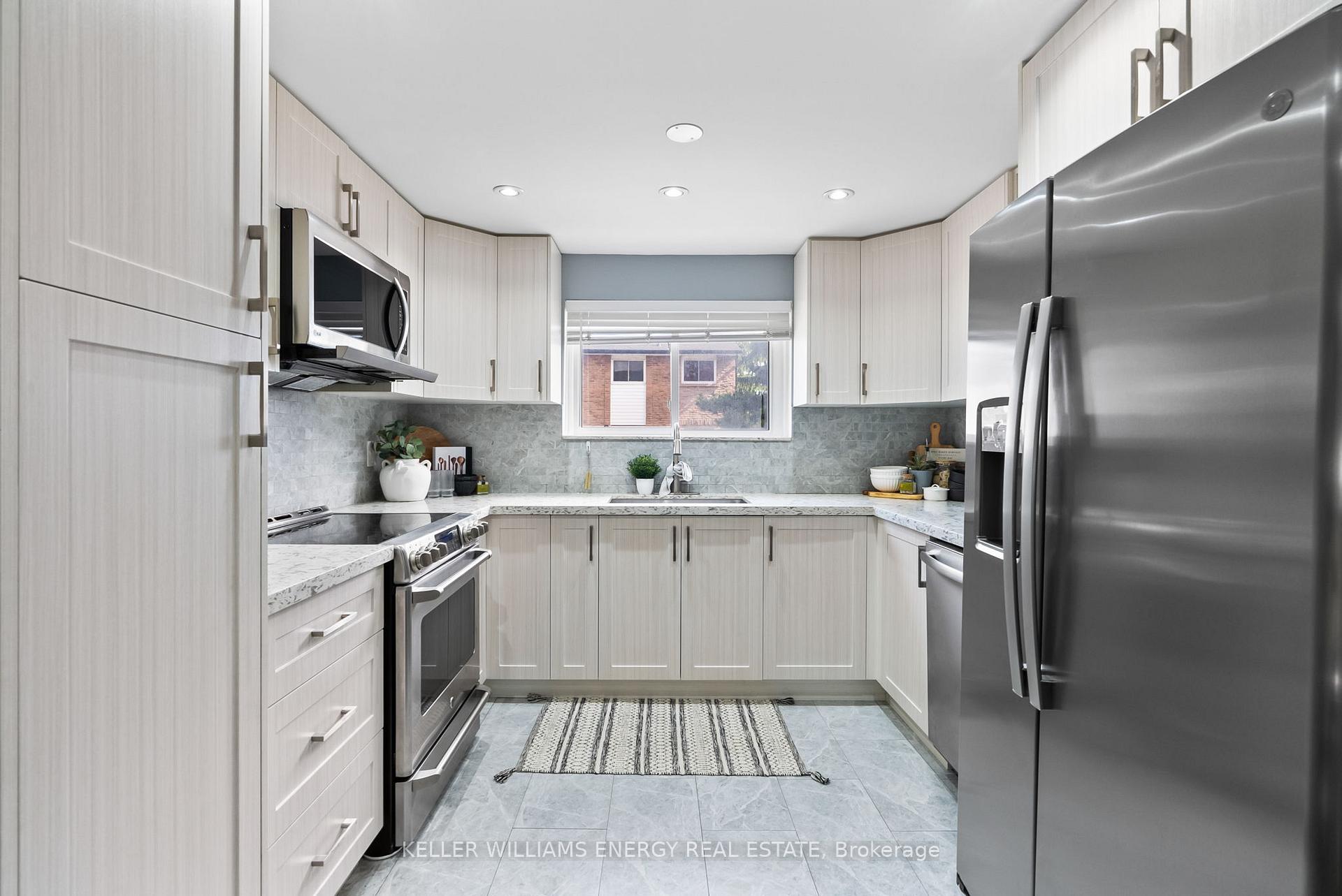 Photo 15 of Unit 46, 1330 Trowbridge Drive, Oshawa, Centennial — HOMEH