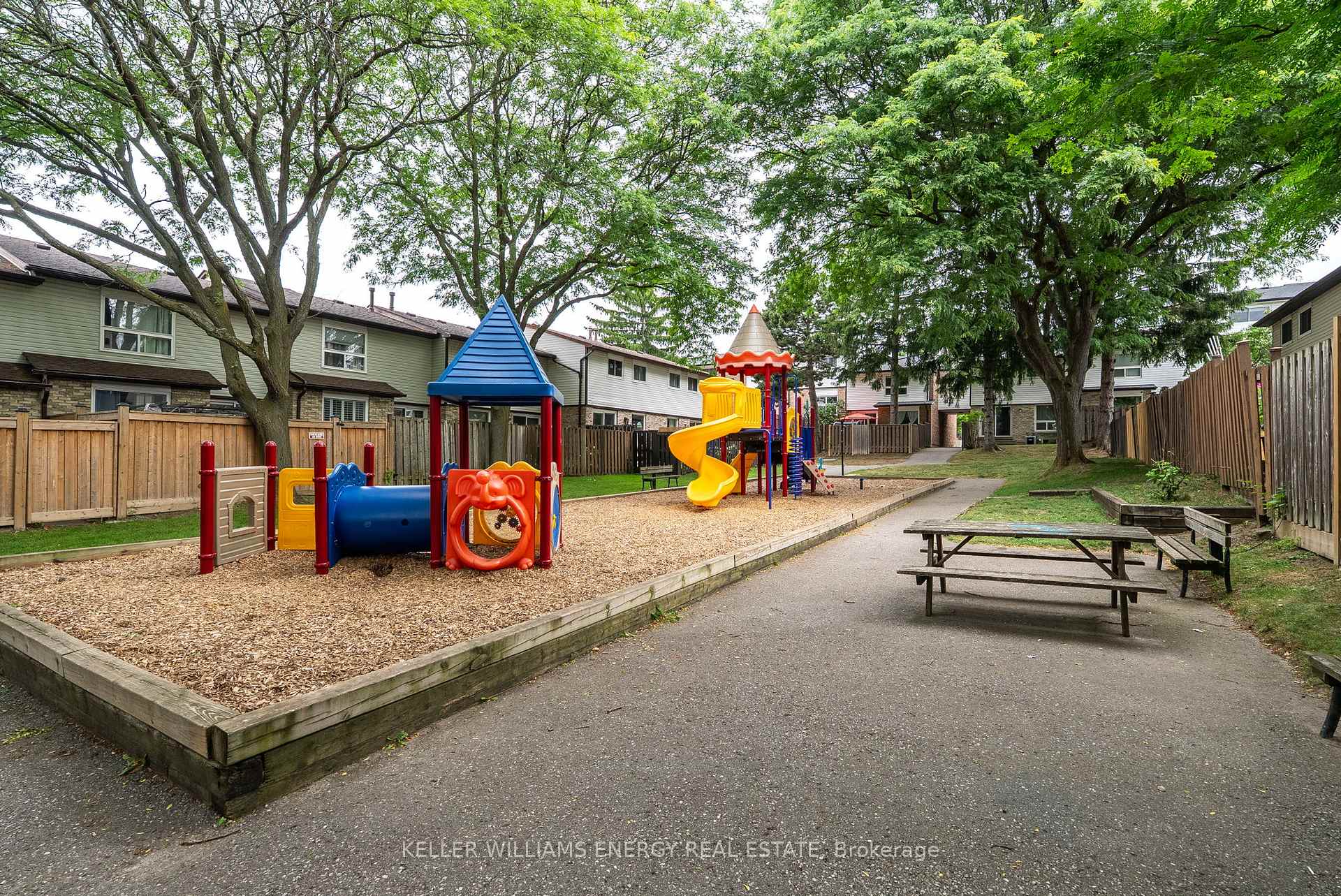 Photo 38 of Unit 46, 1330 Trowbridge Drive, Oshawa, Centennial — HOMEH
