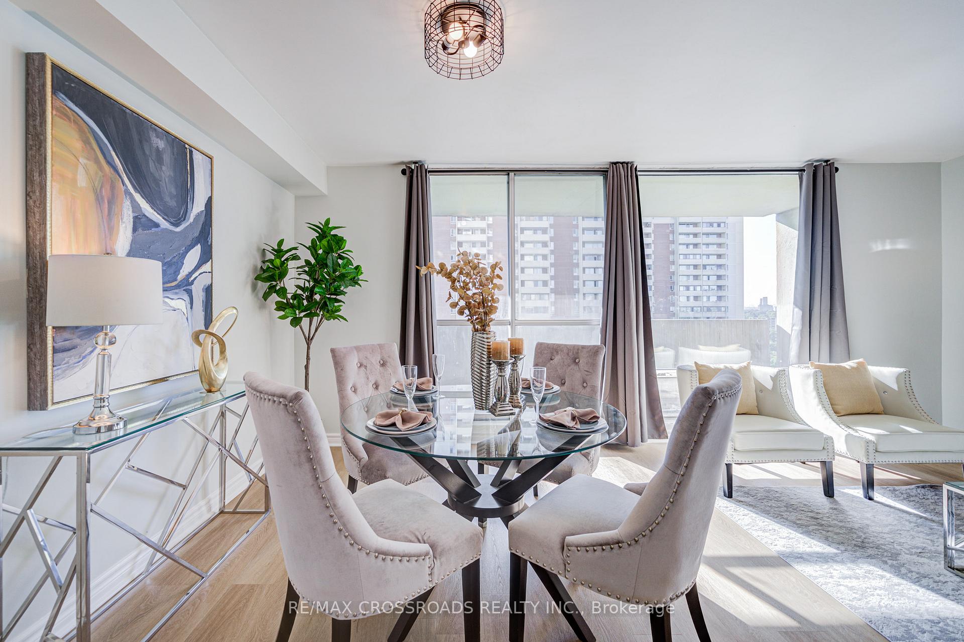 Photo 3 of Unit 1202, 5 Massey Square, Toronto, Crescent Town — HOMEH