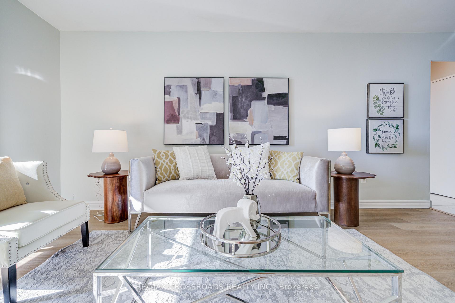 Photo 9 of Unit 1202, 5 Massey Square, Toronto, Crescent Town — HOMEH