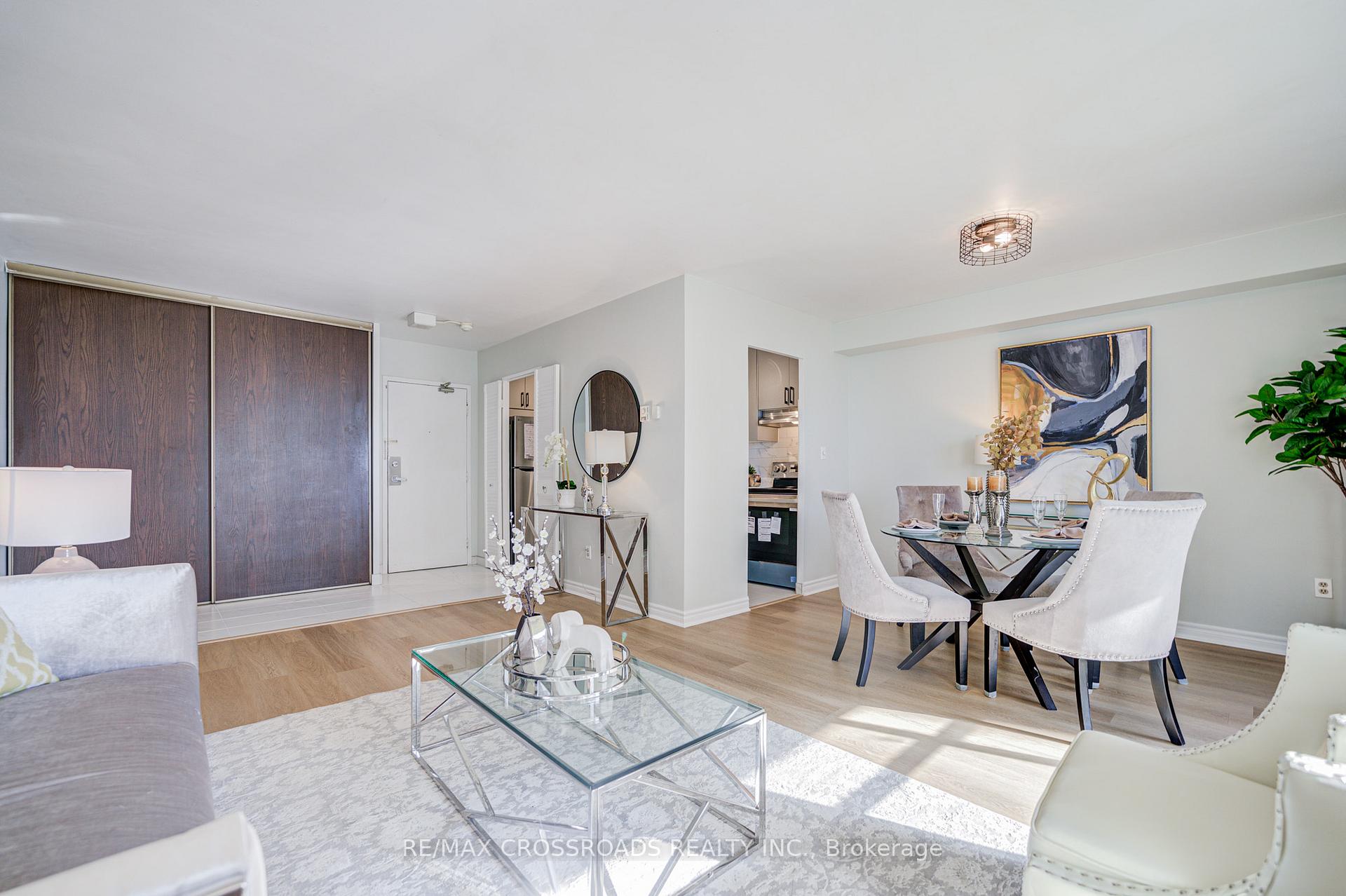 Photo 11 of Unit 1202, 5 Massey Square, Toronto, Crescent Town — HOMEH