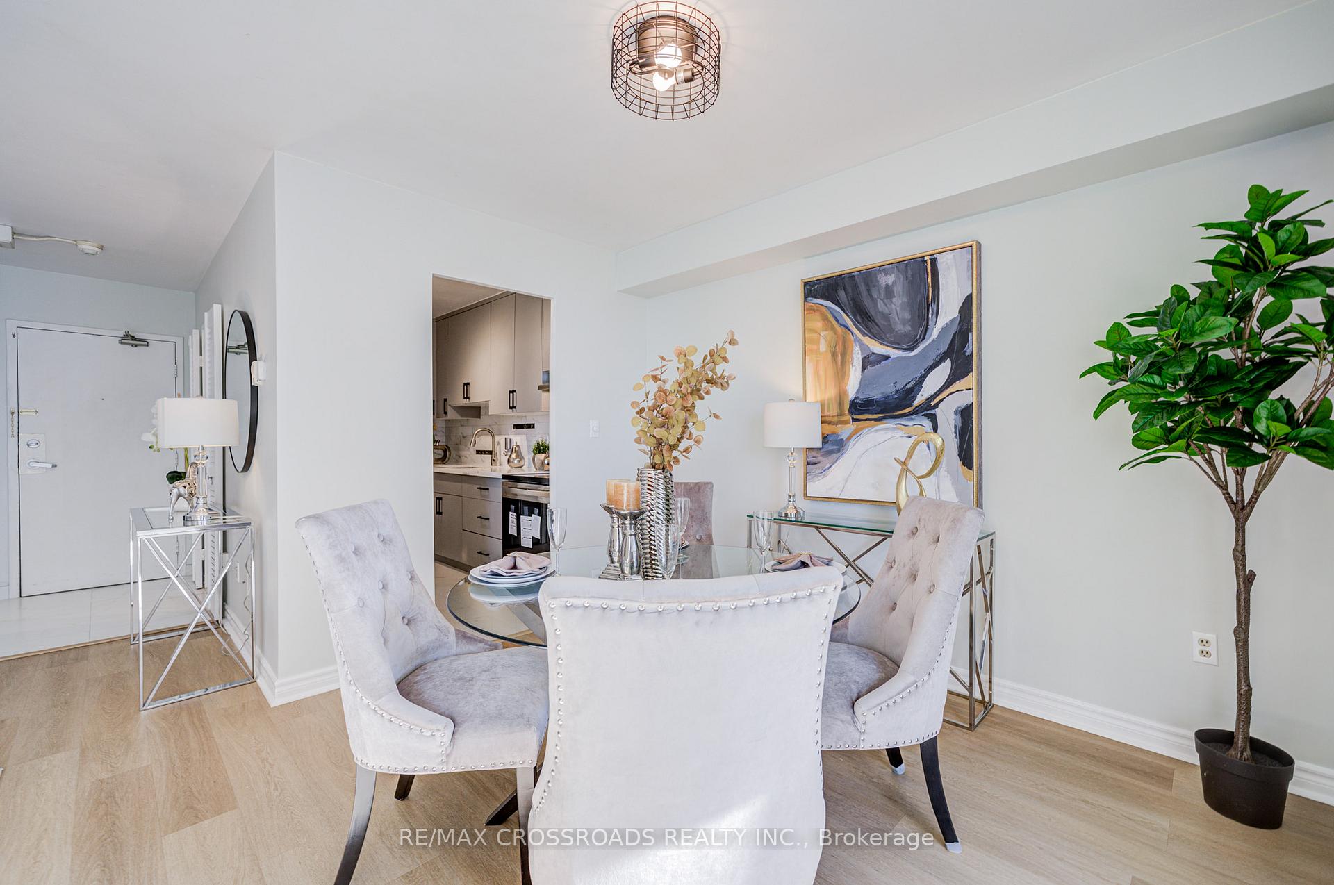 Photo 14 of Unit 1202, 5 Massey Square, Toronto, Crescent Town — HOMEH