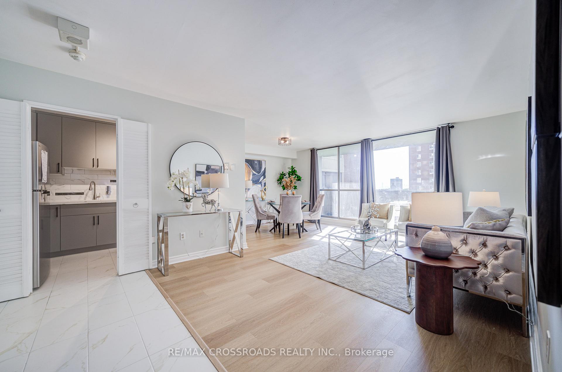 Photo 16 of Unit 1202, 5 Massey Square, Toronto, Crescent Town — HOMEH